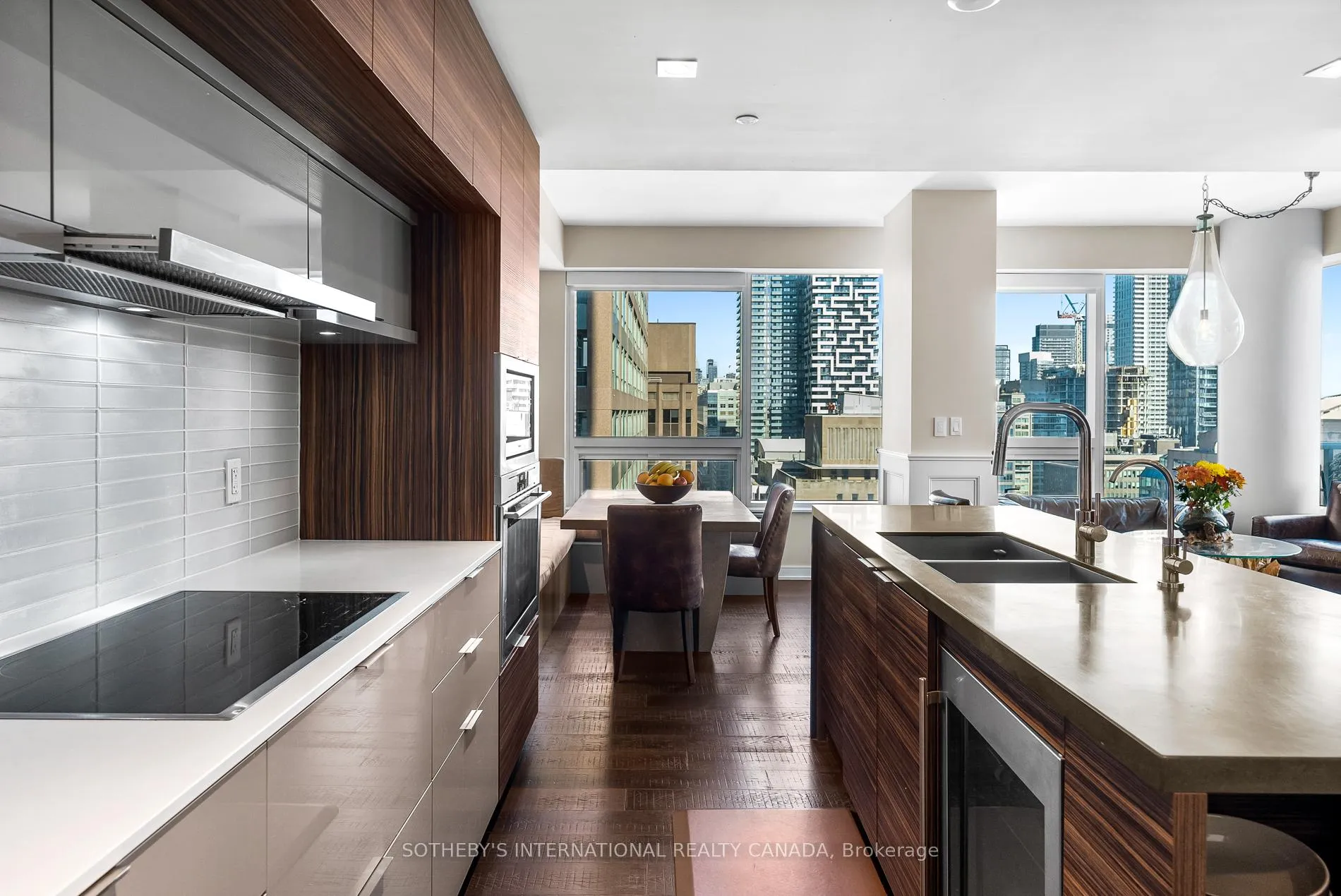 Photo 11 of Unit 2004, 88 Scott Street, Toronto, Church-Yonge Corridor — HOMEH