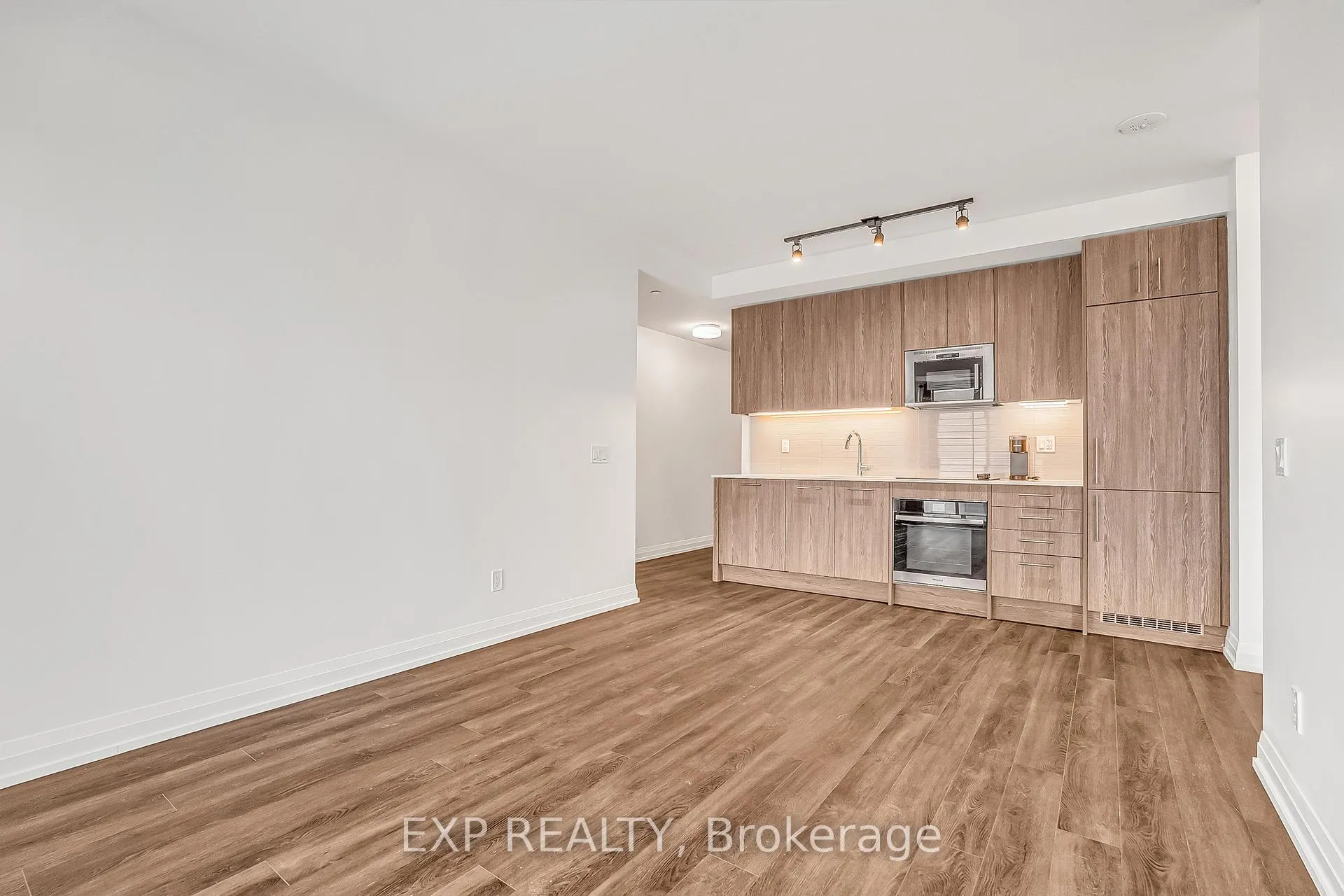 Photo 14 of Unit 1604, 286 Main Street, Toronto, East End-Danforth — HOMEH