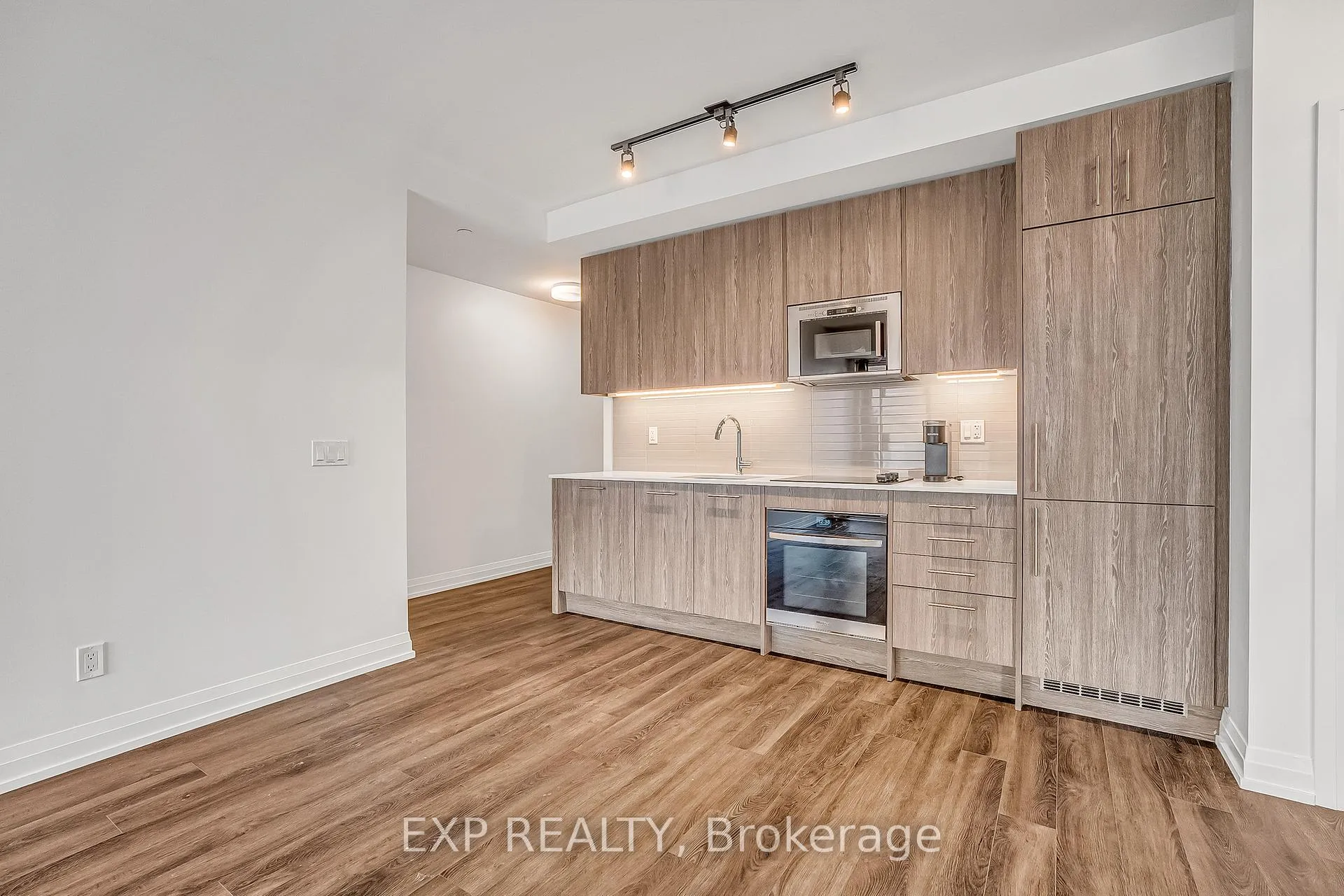 Photo 17 of Unit 1604, 286 Main Street, Toronto, East End-Danforth — HOMEH
