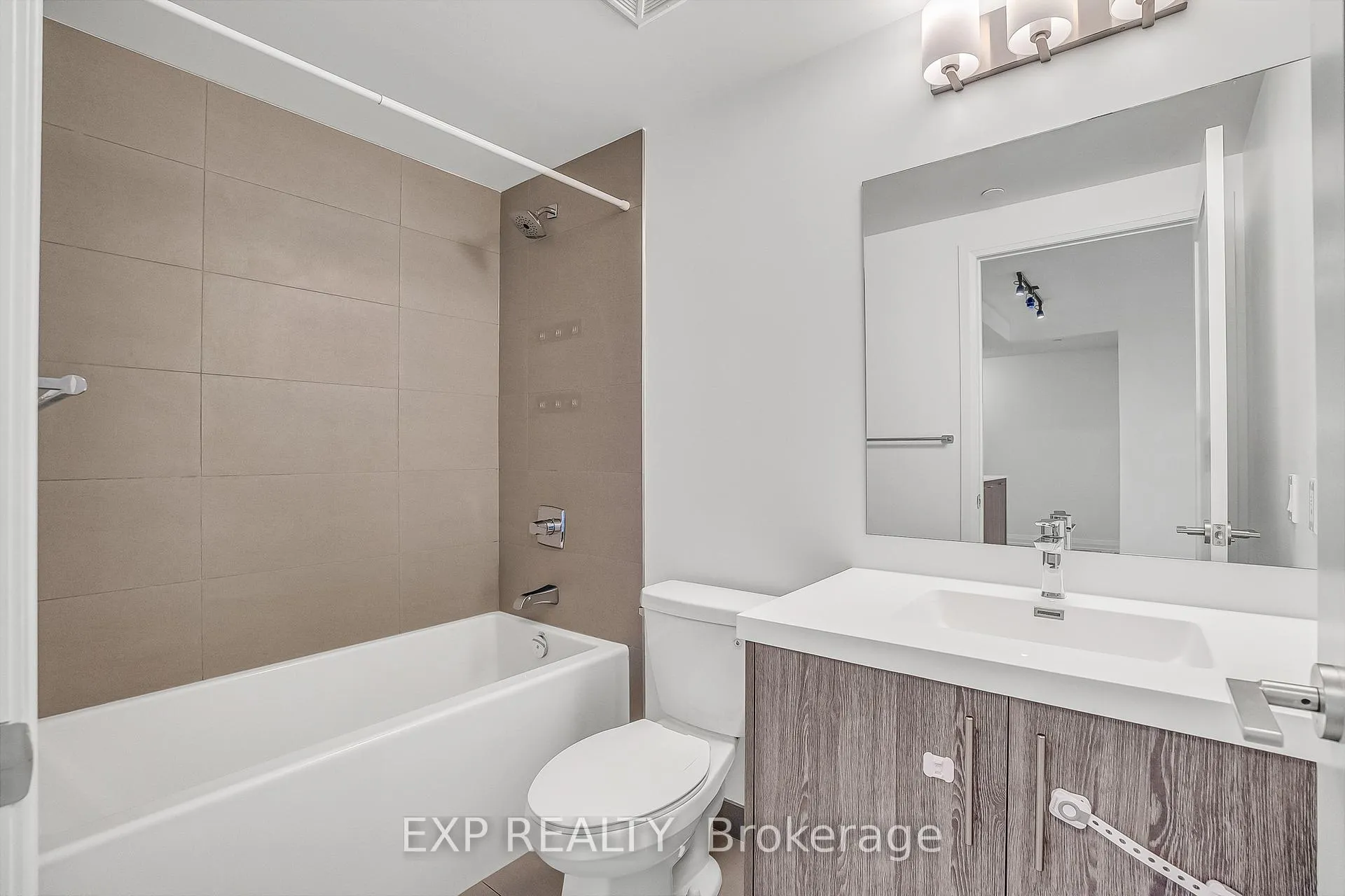 Photo 25 of Unit 1604, 286 Main Street, Toronto, East End-Danforth — HOMEH