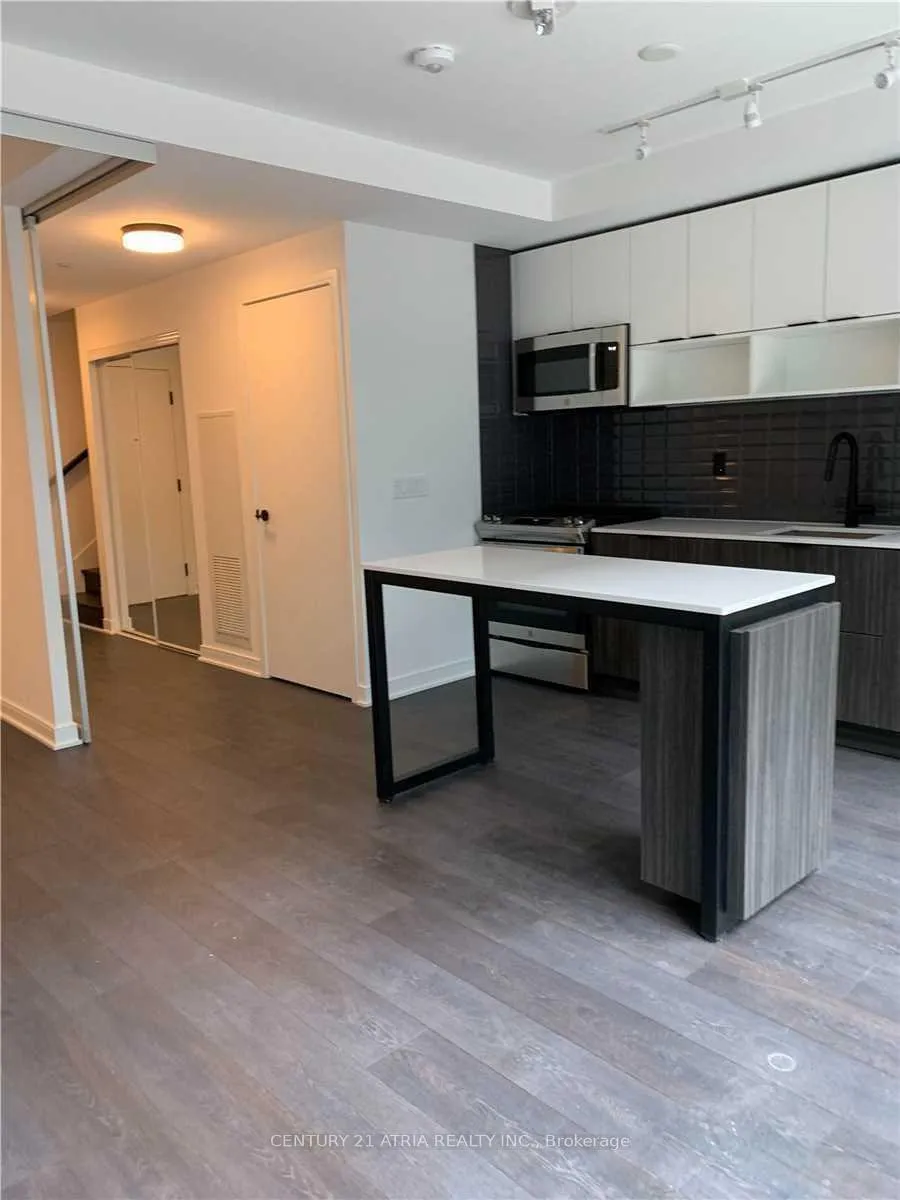 Photo 2 of Unit 106S, 180 Mill Street, Toronto, Waterfront Communities — HOMEH