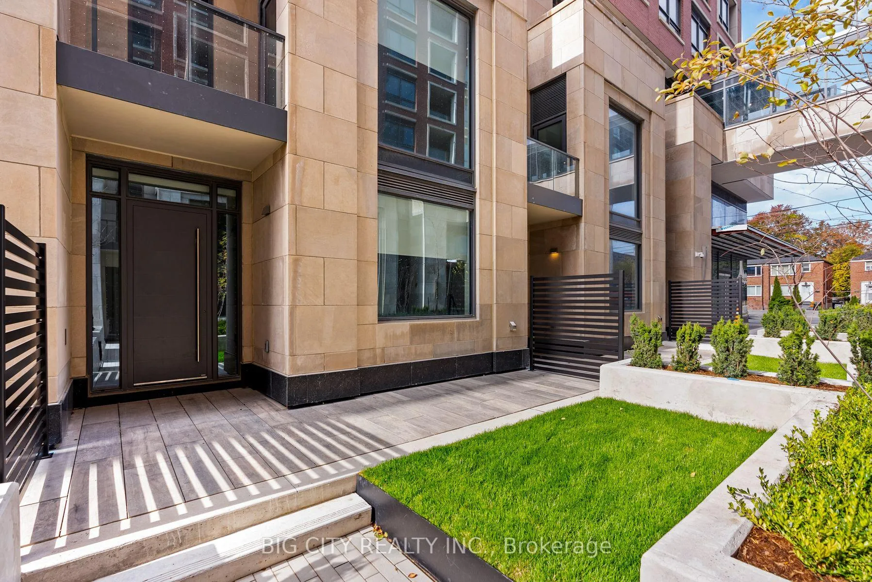 Front of Unit TH07, 33 Frederick Todd Way