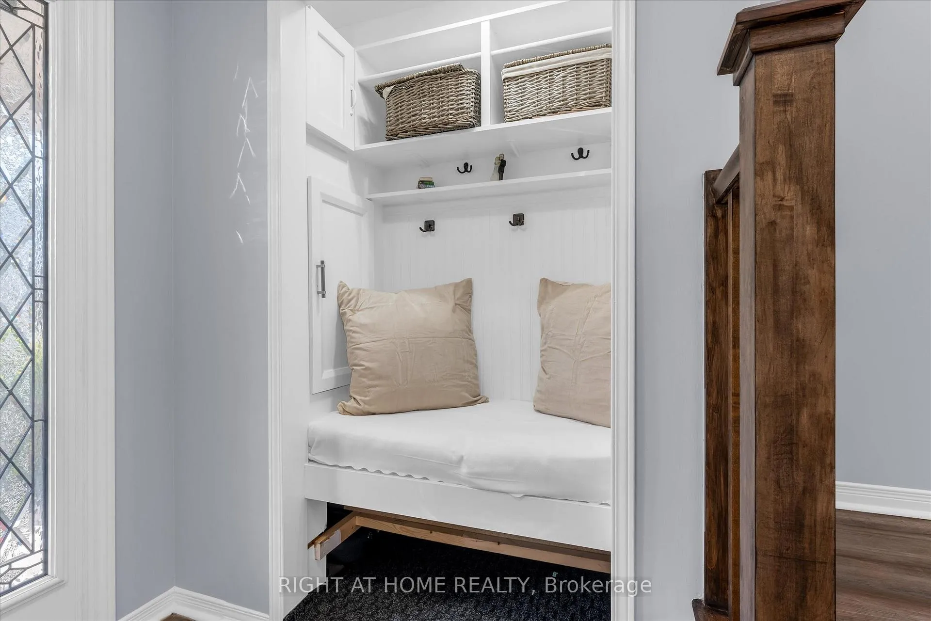 Photo 4 of 175 Sims Estate Drive, Kitchener — HOMEH