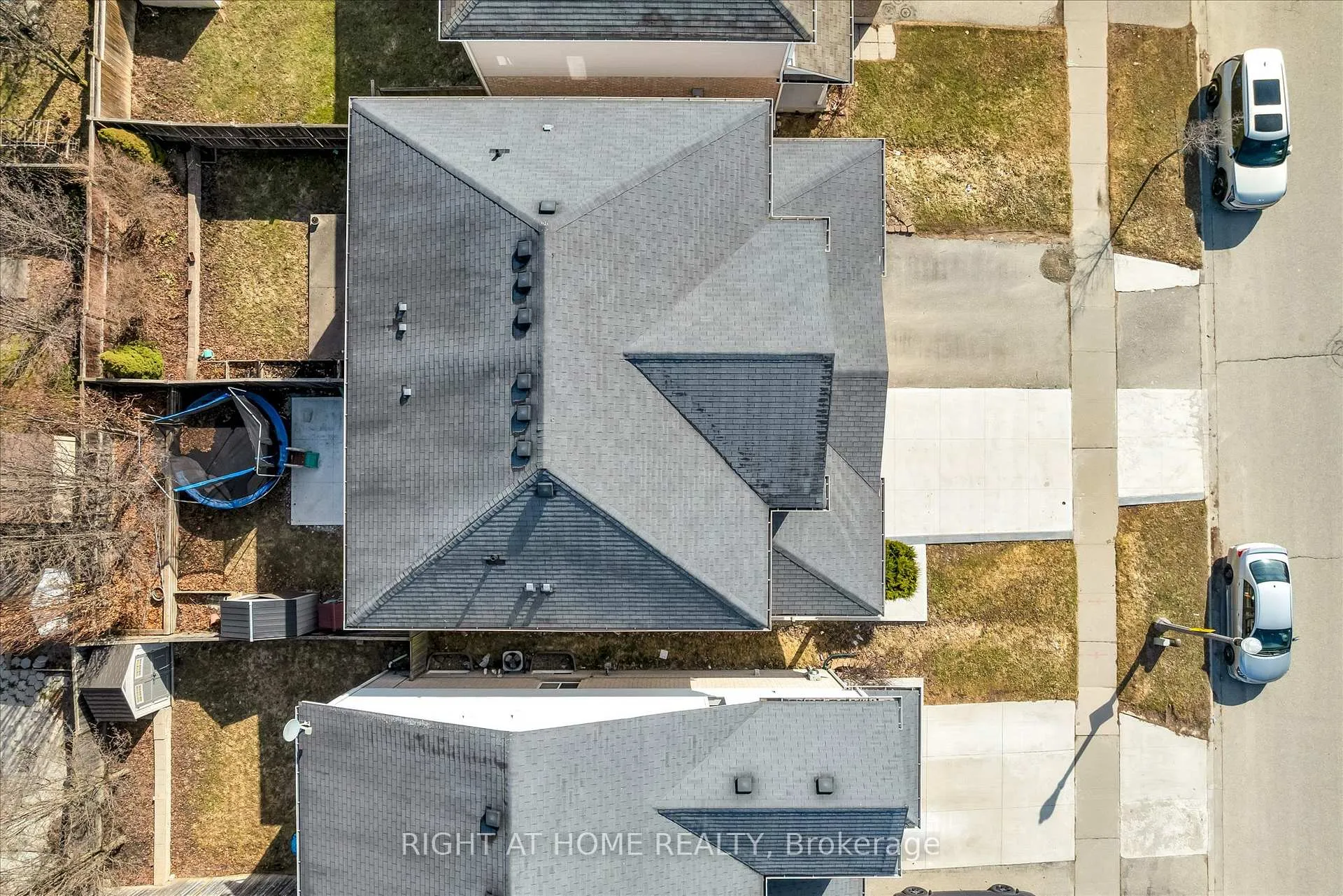 Photo 30 of 175 Sims Estate Drive, Kitchener — HOMEH