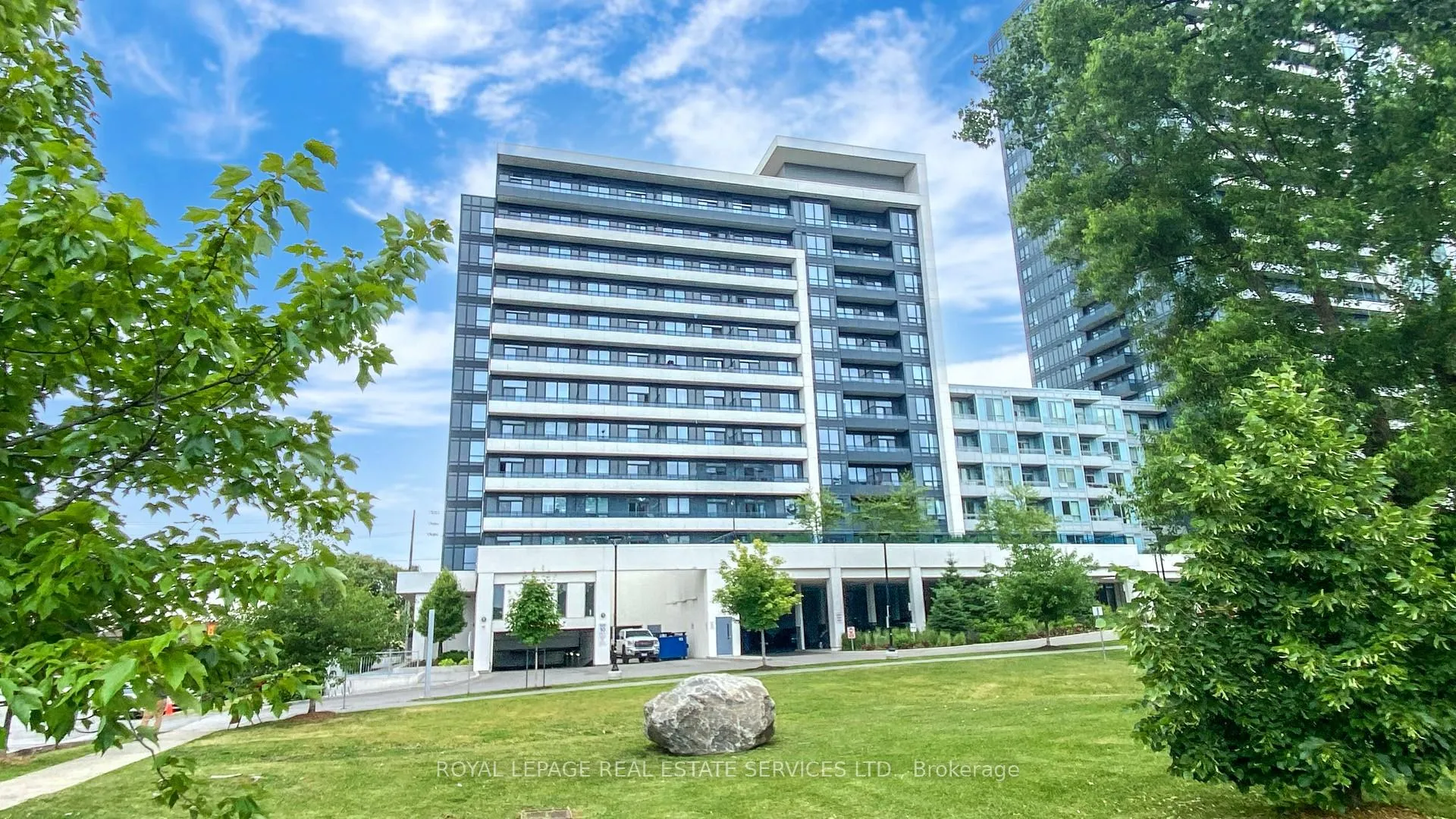 Photo 3 of Unit 522, 7900 Bathurst Street, Vaughan, Beverley Glen — HOMEH