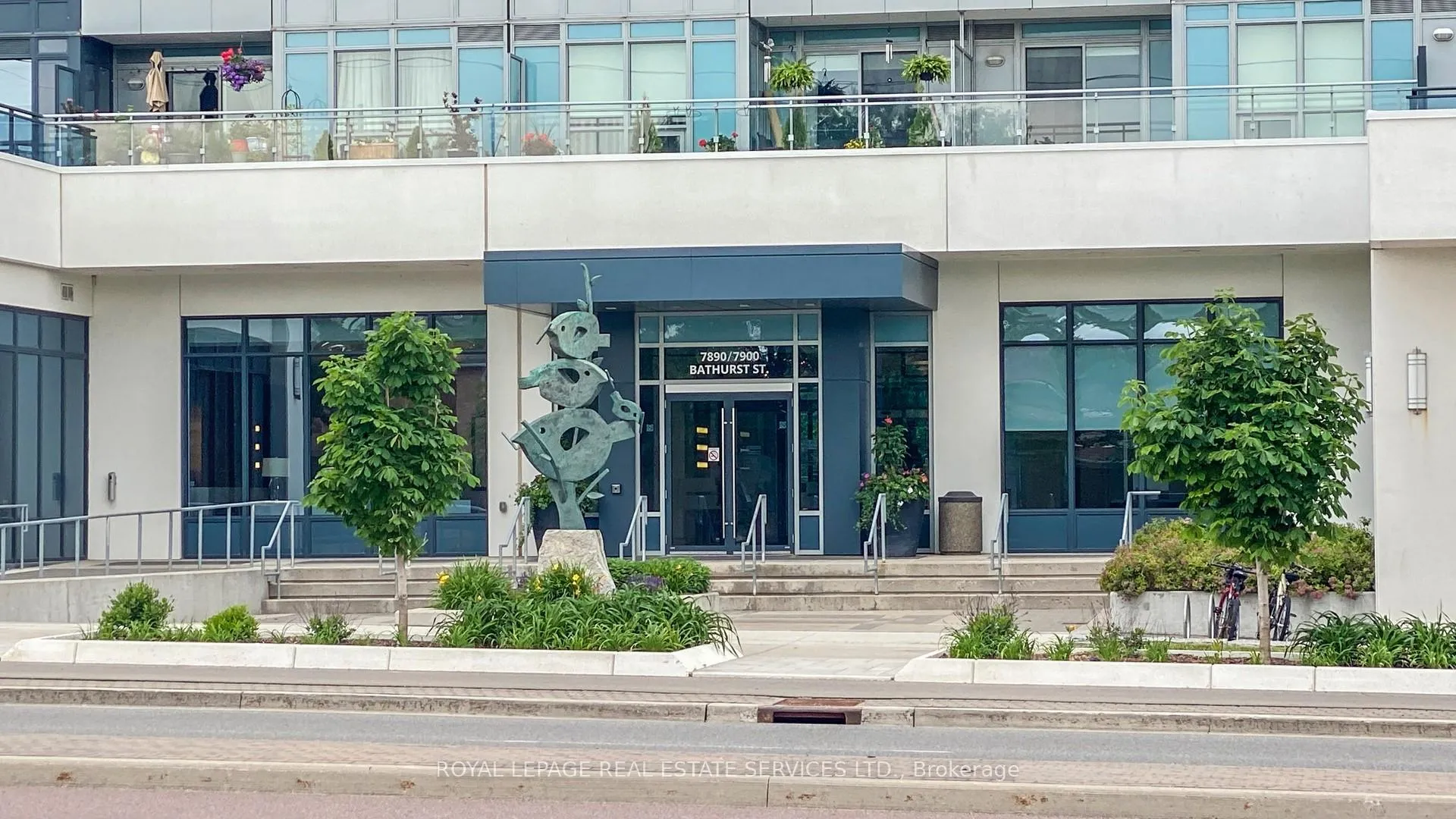 Photo 4 of Unit 522, 7900 Bathurst Street, Vaughan, Beverley Glen — HOMEH