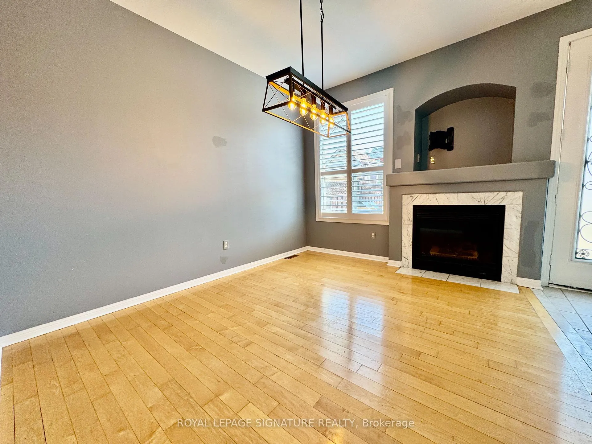 Photo 4 of 77 White's Hill Avenue, Markham, Cornell — HOMEH
