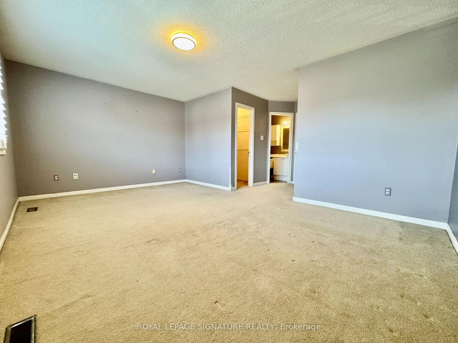 Photo 10 of 77 White's Hill Avenue, Markham, Cornell — HOMEH