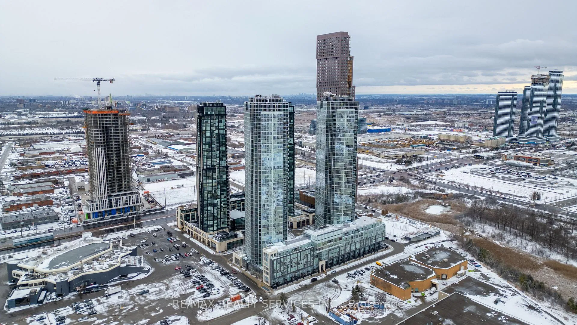 Photo 2 of Unit 215, 2908 Highway 7 Road, Vaughan, Concord — HOMEH