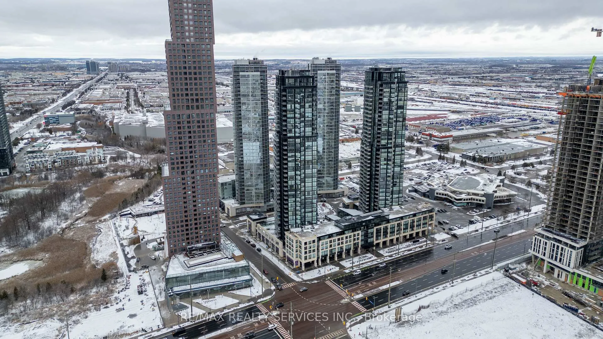 Photo 5 of Unit 215, 2908 Highway 7 Road, Vaughan, Concord — HOMEH
