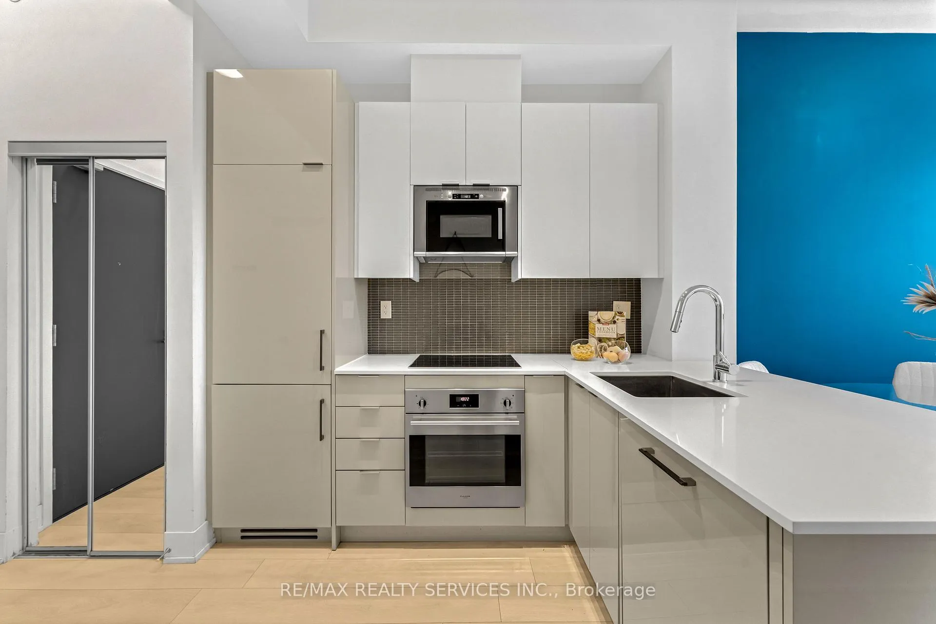 Photo 13 of Unit 215, 2908 Highway 7 Road, Vaughan, Concord — HOMEH
