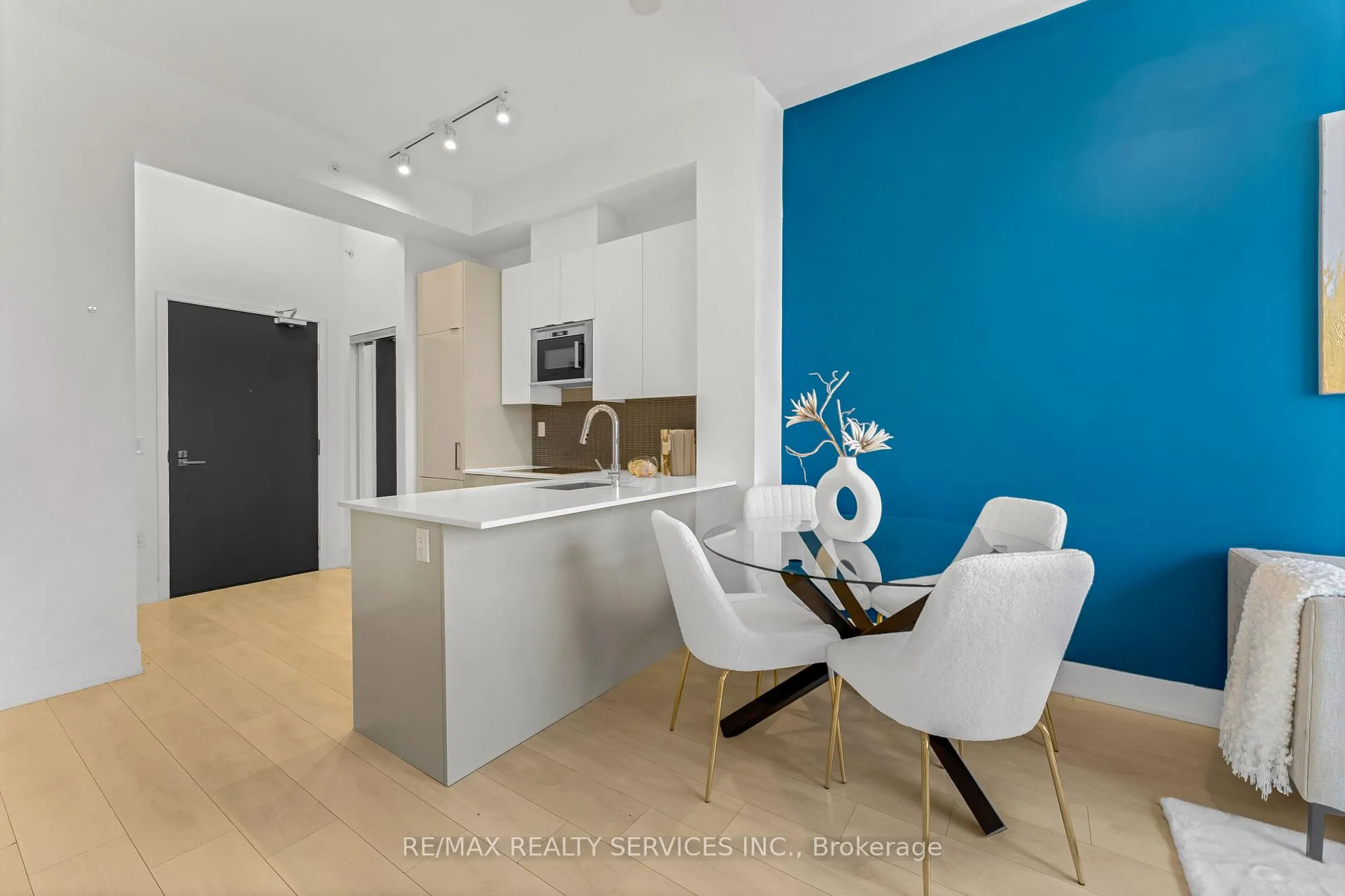 Photo 14 of Unit 215, 2908 Highway 7 Road, Vaughan, Concord — HOMEH