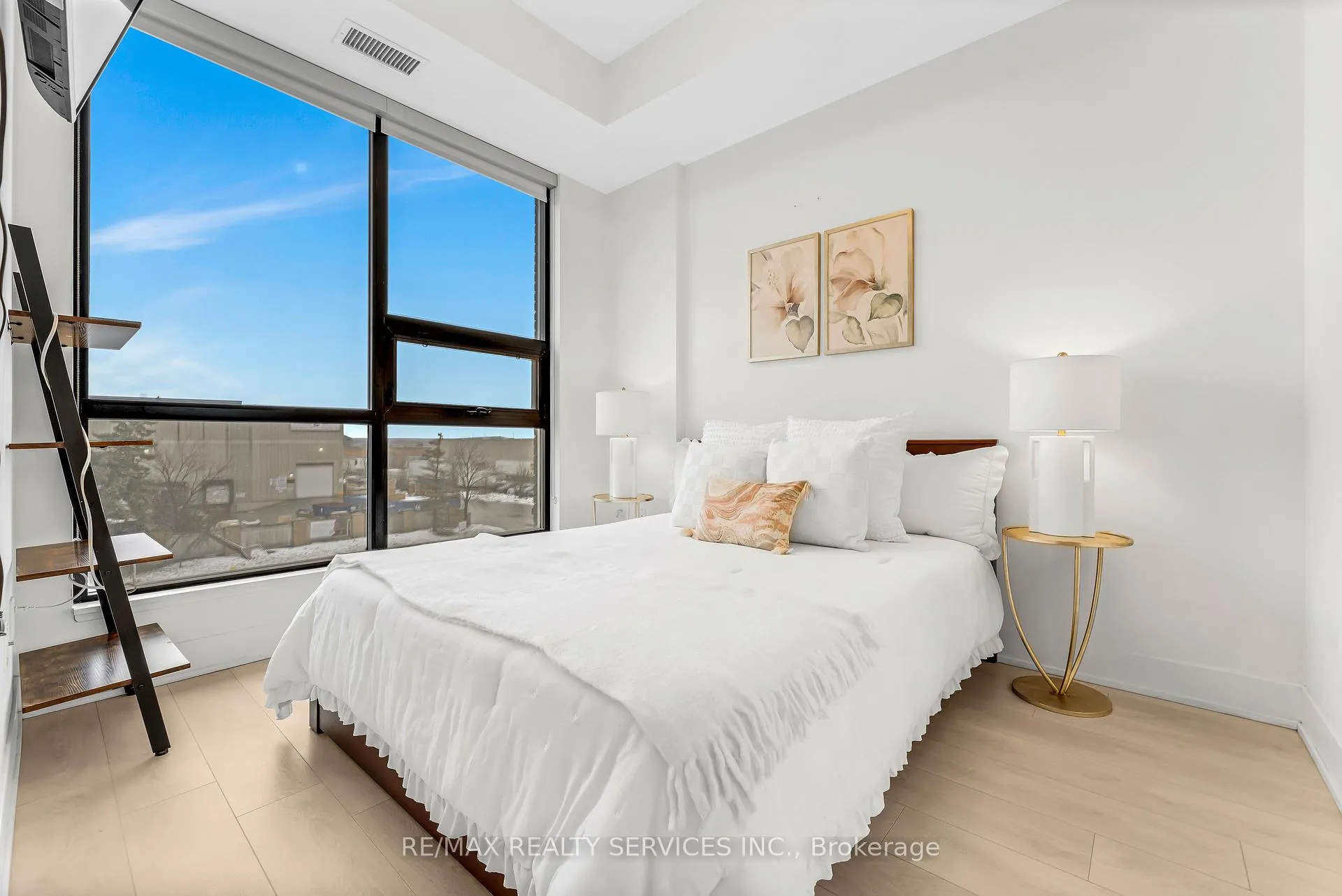 Photo 17 of Unit 215, 2908 Highway 7 Road, Vaughan, Concord — HOMEH