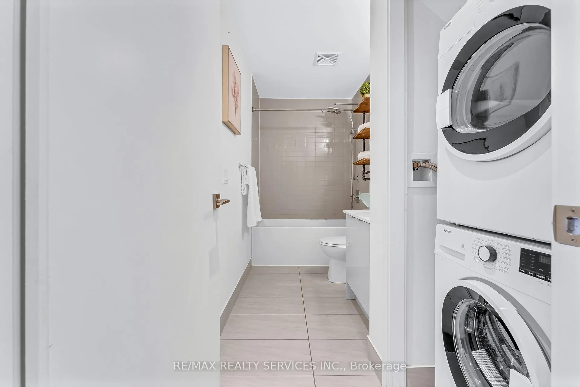 Photo 22 of Unit 215, 2908 Highway 7 Road, Vaughan, Concord — HOMEH