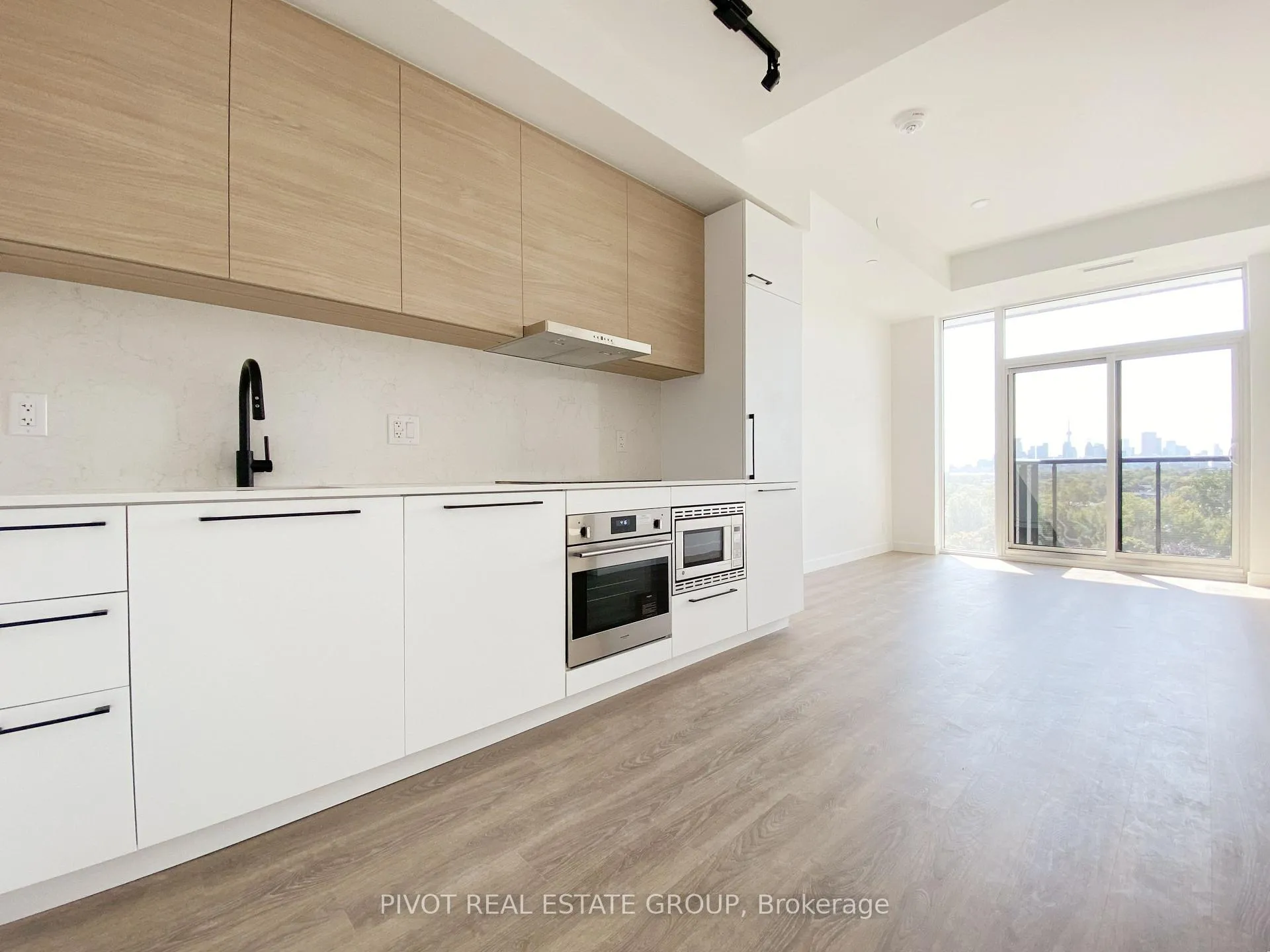 Photo 1 of Unit 814, 1050 Eastern Avenue, Toronto, The Beaches — HOMEH