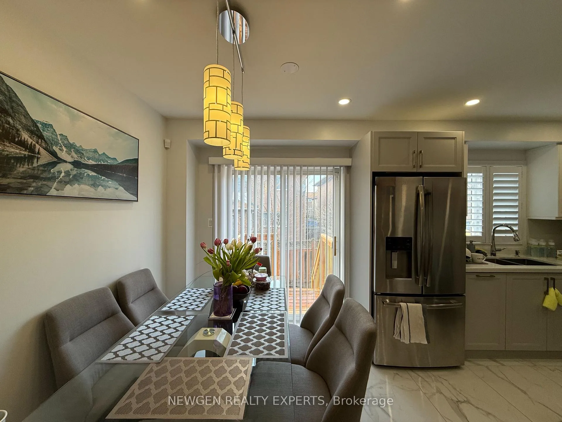 Photo 9 of 22 Rochefort Drive, Toronto, Flemingdon Park — HOMEH