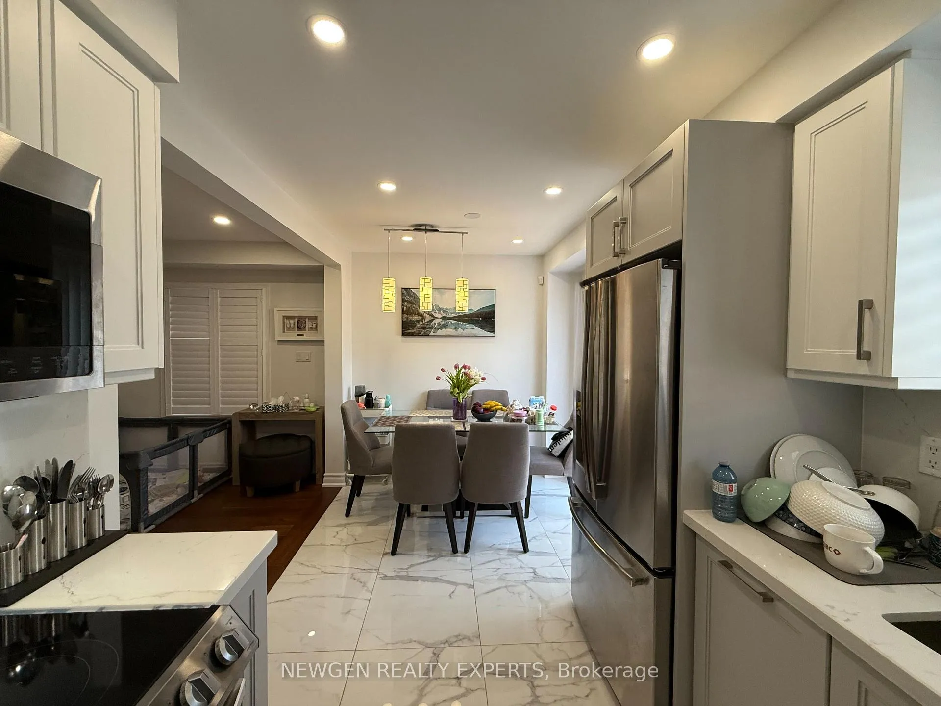 Photo 11 of 22 Rochefort Drive, Toronto, Flemingdon Park — HOMEH