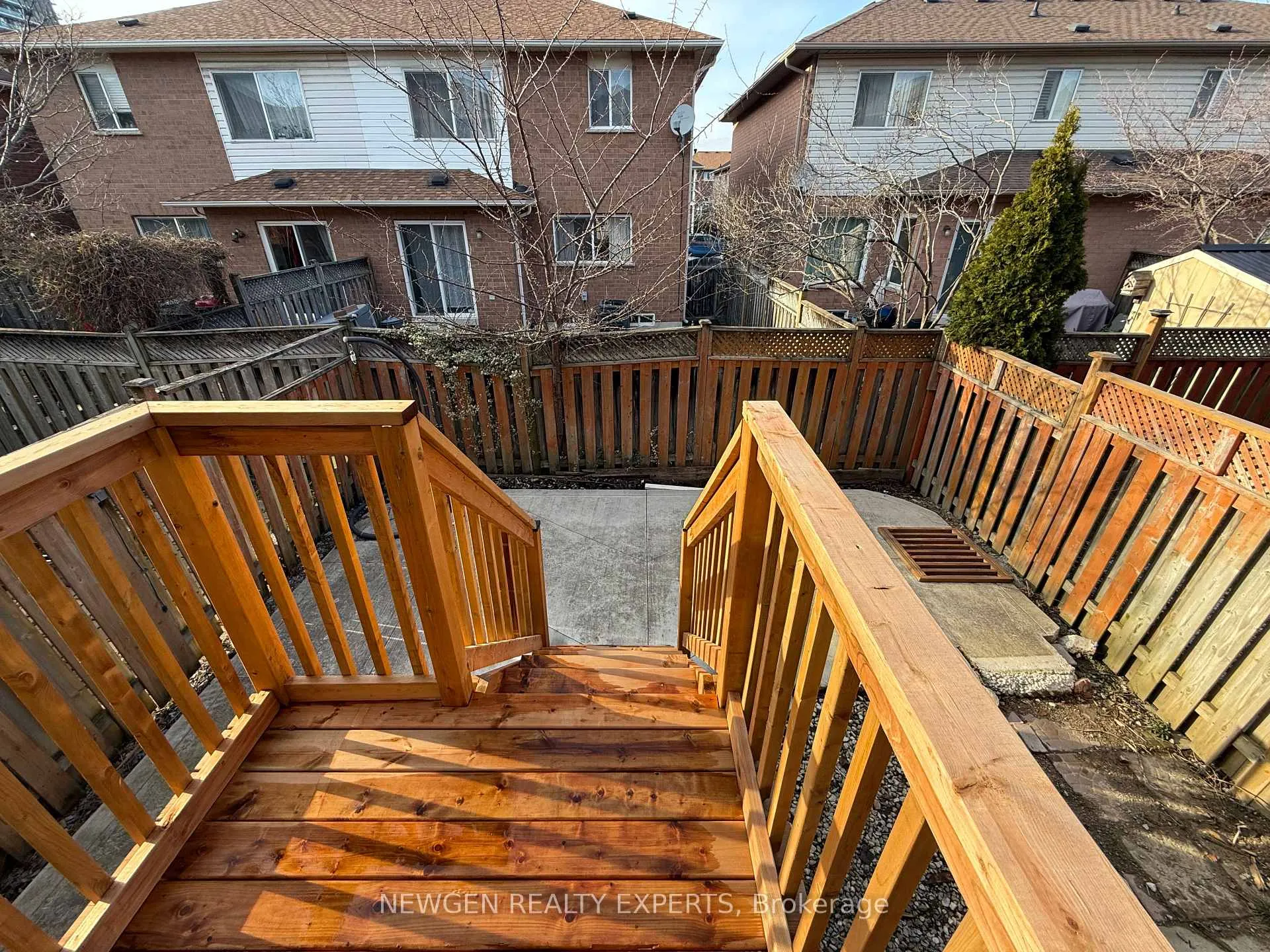 Photo 14 of 22 Rochefort Drive, Toronto, Flemingdon Park — HOMEH