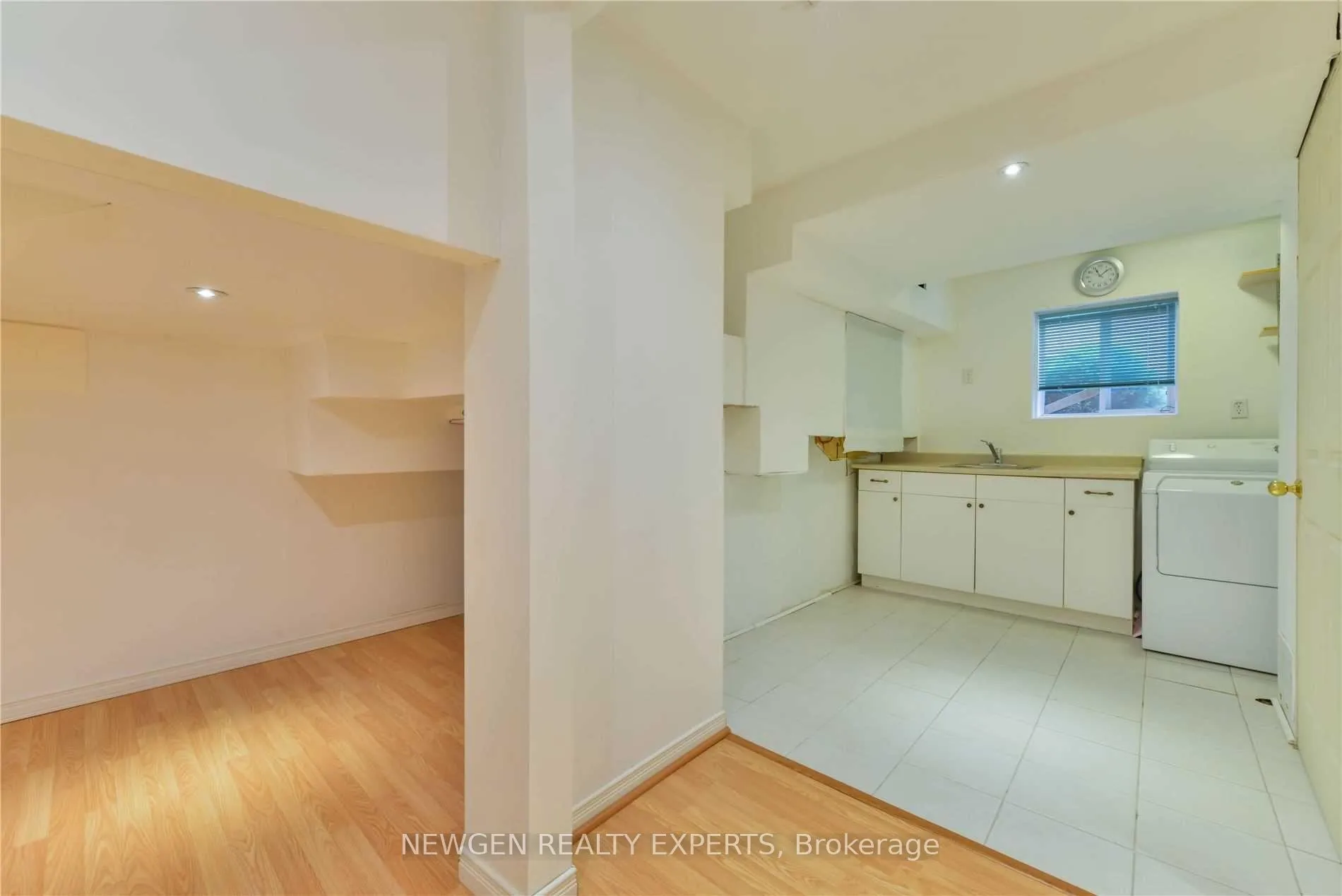 Photo 33 of 22 Rochefort Drive, Toronto, Flemingdon Park — HOMEH