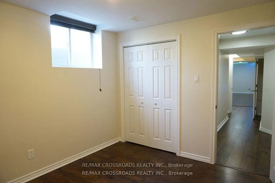 Photo 9 of 2 Wedgewood Place, Vaughan, Concord — HOMEH