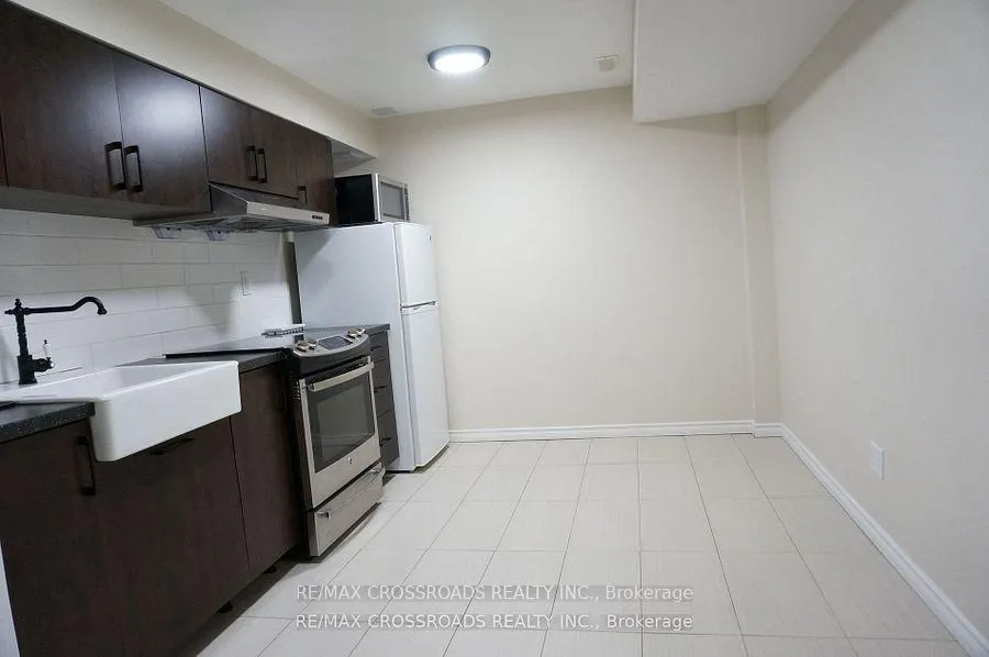 Photo 14 of 2 Wedgewood Place, Vaughan, Concord — HOMEH