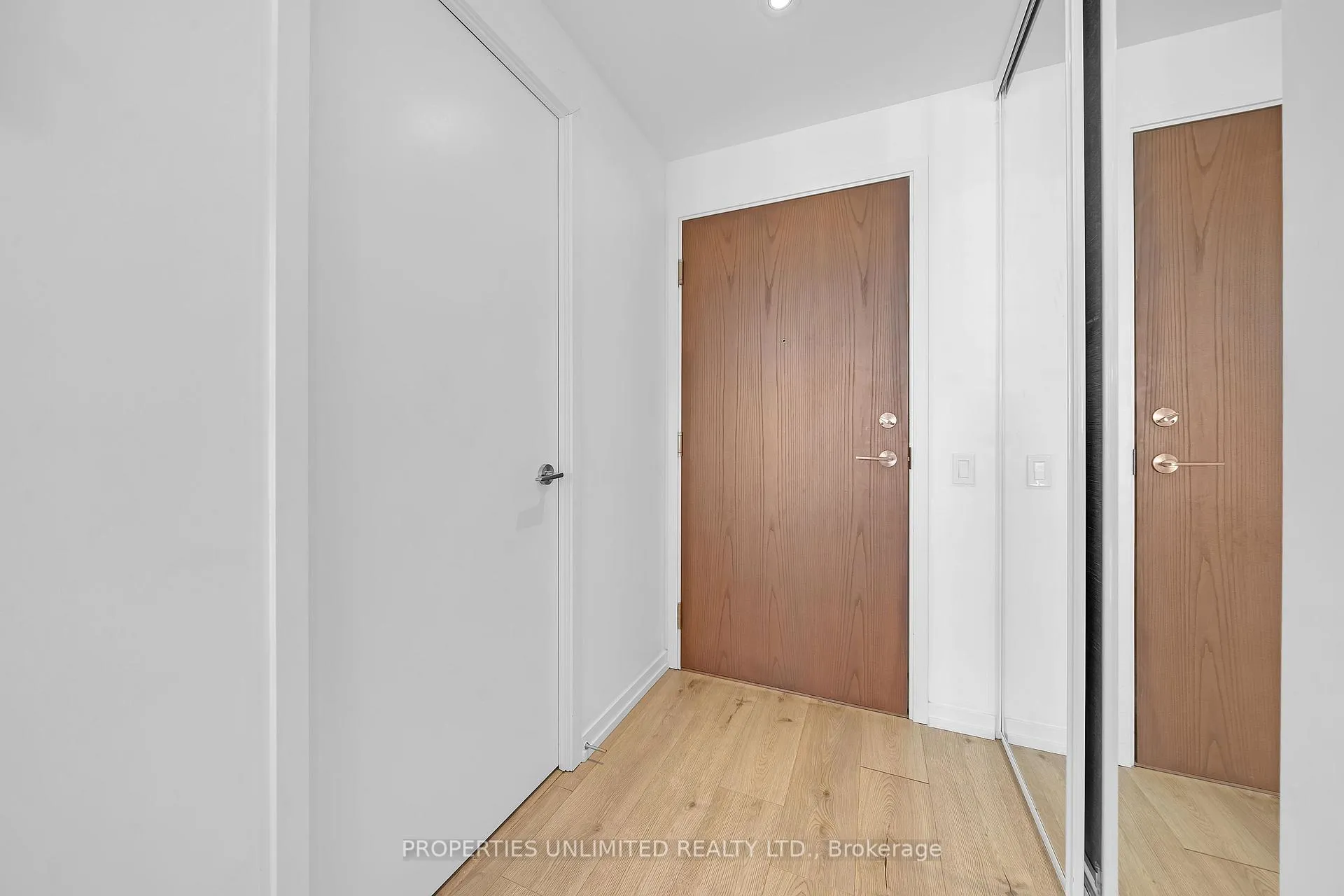 Photo 5 of Unit 4903, 7890 Jane Street, Vaughan, Vaughan Corporate Centre — HOMEH