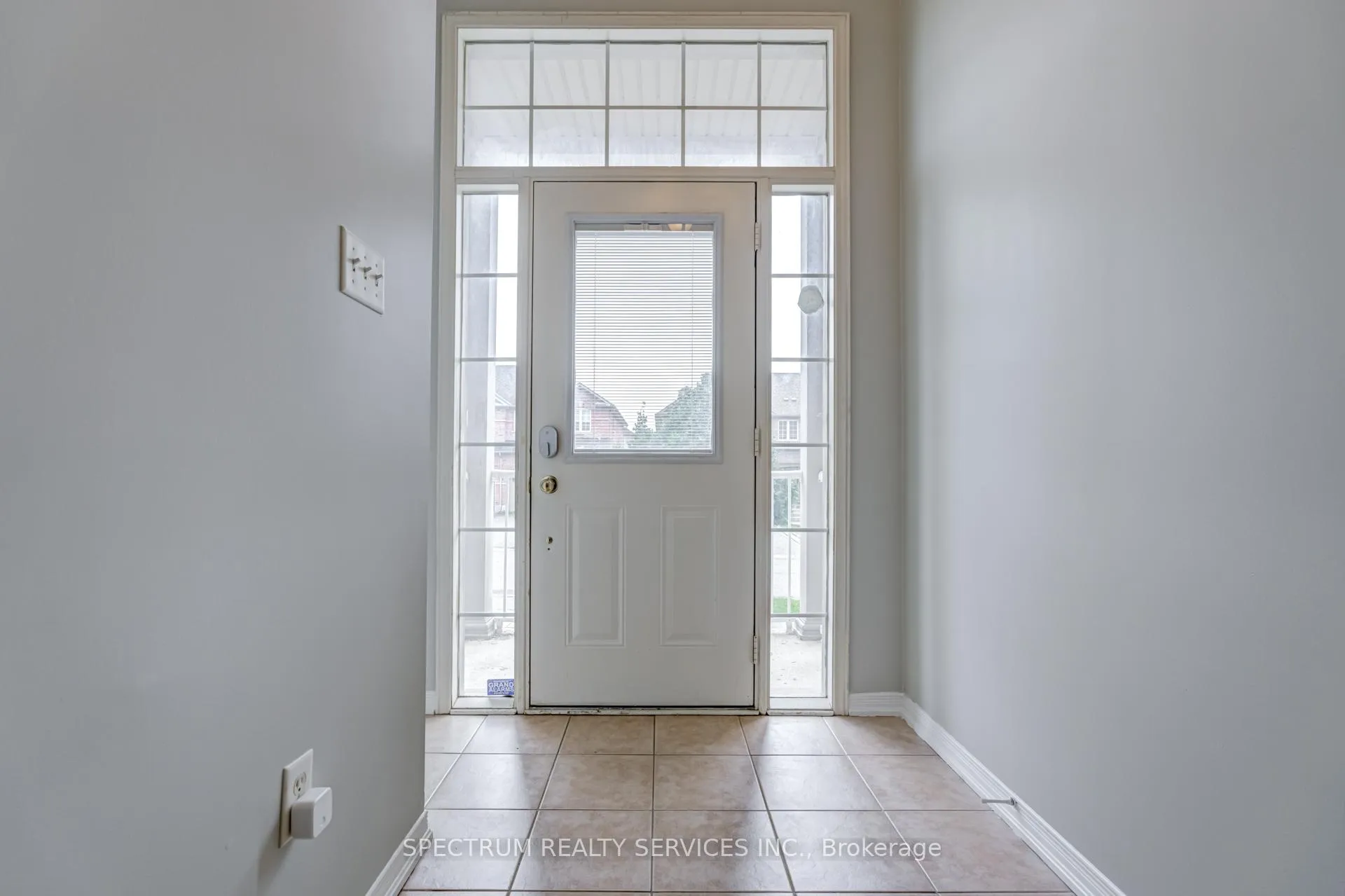 Photo 2 of 14 Martell Gate, Aurora, Bayview Northeast — HOMEH