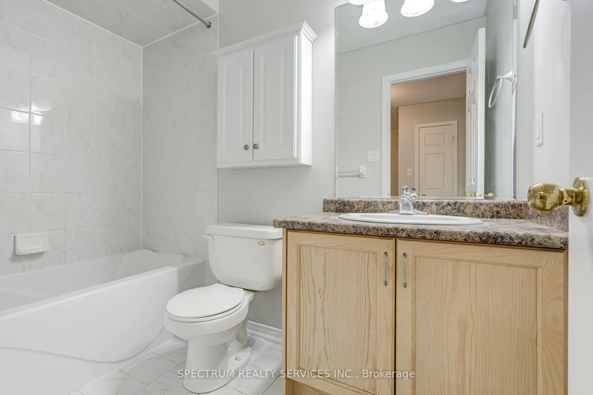 Photo 33 of 14 Martell Gate, Aurora, Bayview Northeast — HOMEH