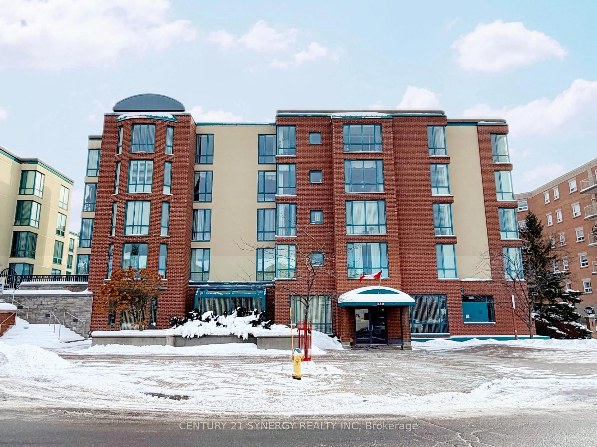 Front of Unit 505, 330 Centrum Boulevard