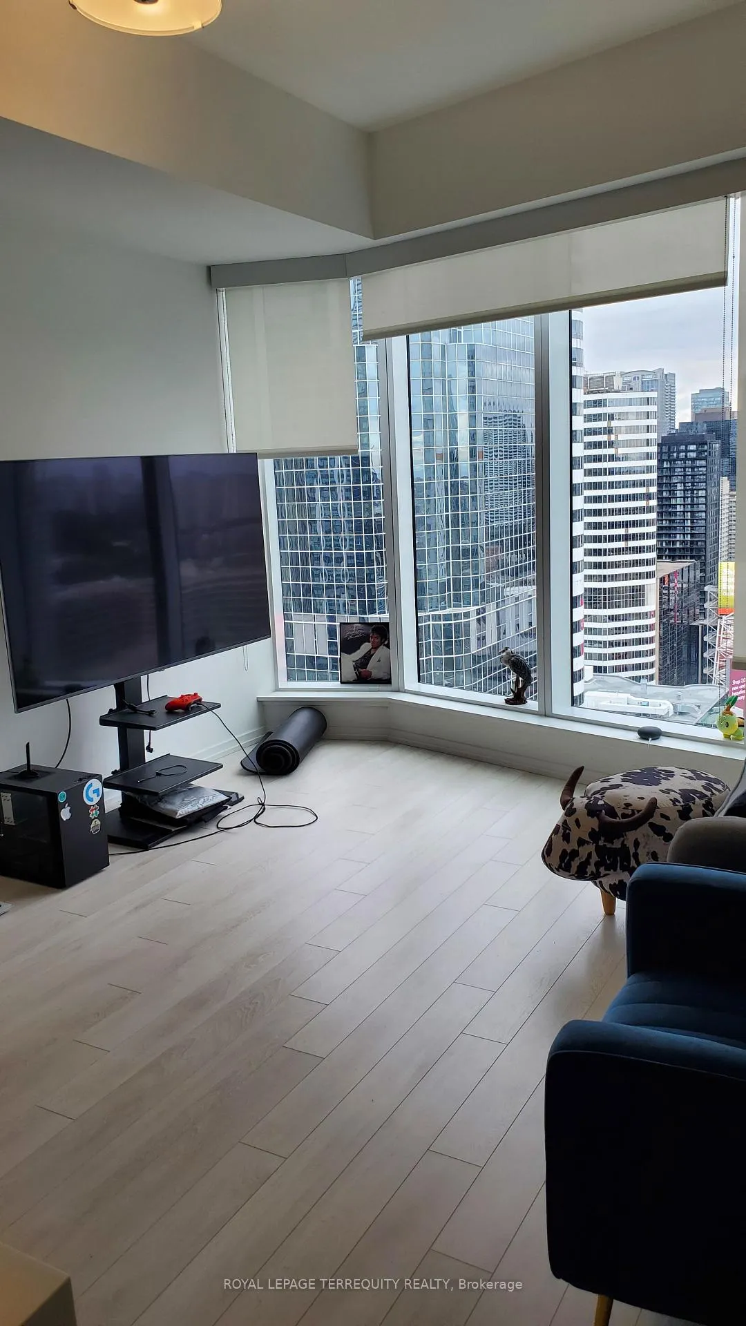 Photo 10 of Unit 3014, 197 Yonge Street, Toronto, Church-Yonge Corridor — HOMEH