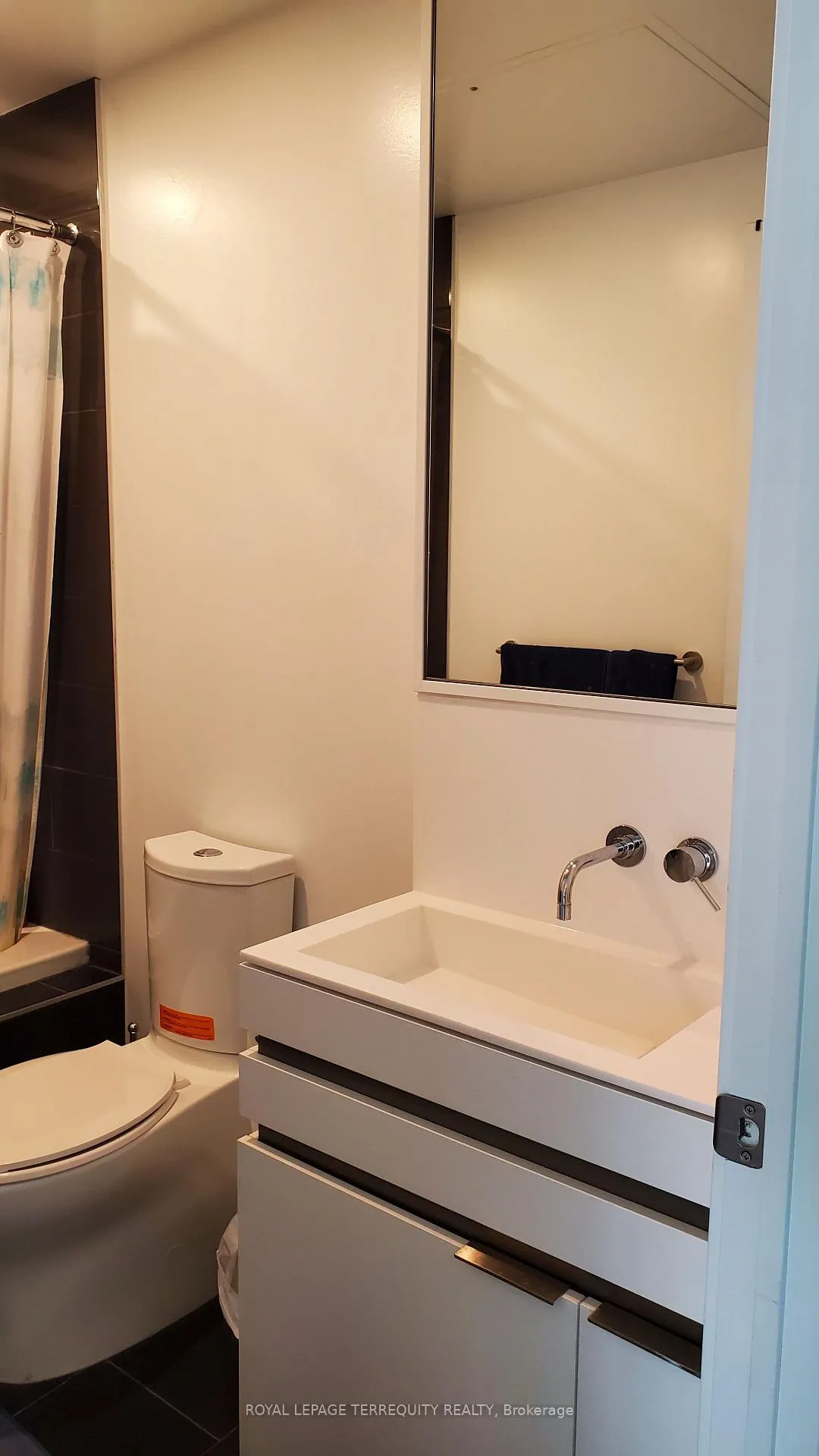 Photo 12 of Unit 3014, 197 Yonge Street, Toronto, Church-Yonge Corridor — HOMEH
