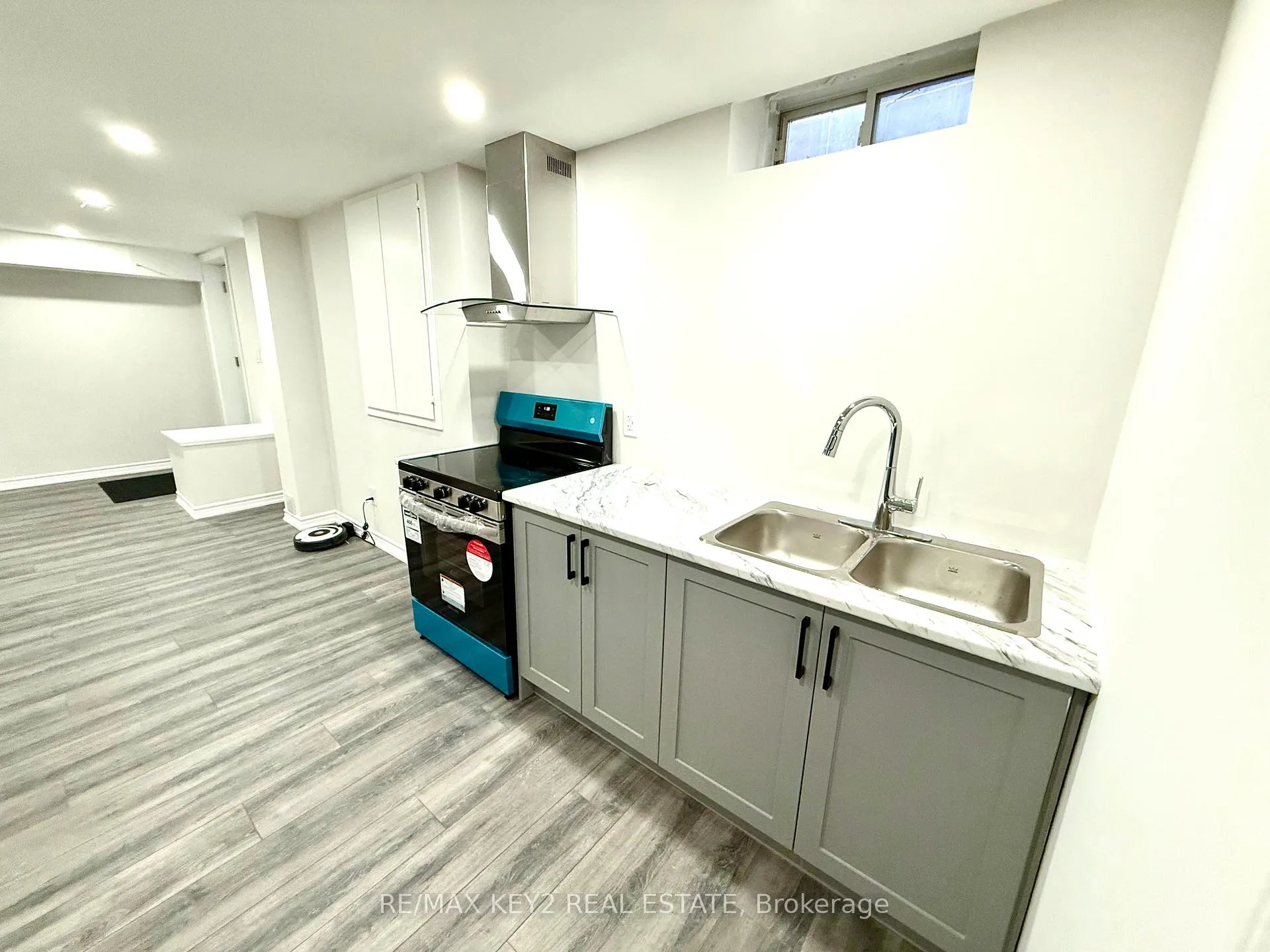 Photo 4 of Unit BSMT, 308 Ridgecrest Road, Markham, Berczy — HOMEH