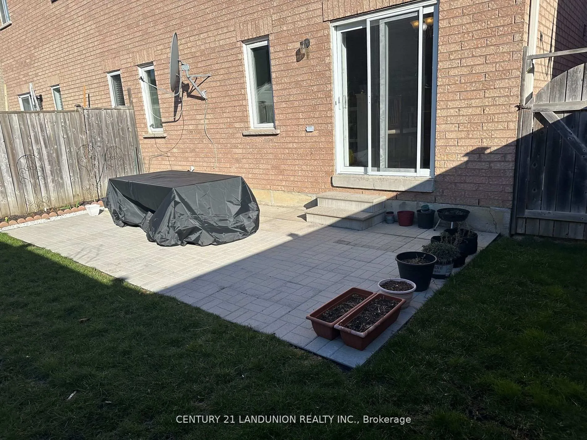 Photo 23 of 172 Hollywood Hill Circle, Vaughan, Vellore Village — HOMEH