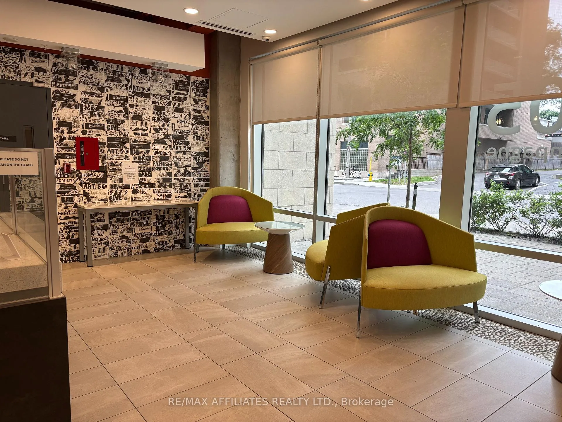Photo 2 of 105 Champagne Avenue S, Ottawa, West Centre Town — HOMEH