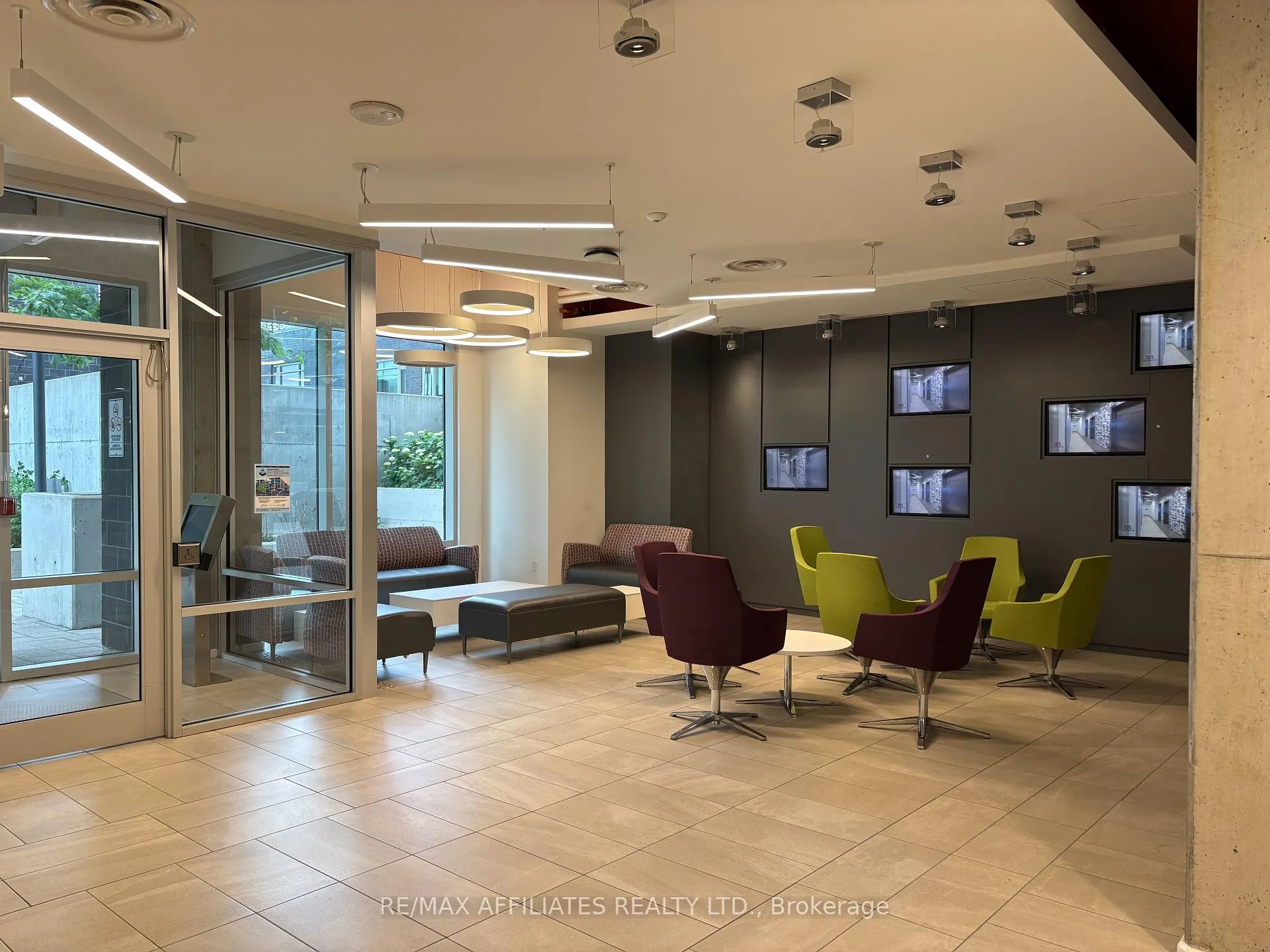 Photo 3 of 105 Champagne Avenue S, Ottawa, West Centre Town — HOMEH