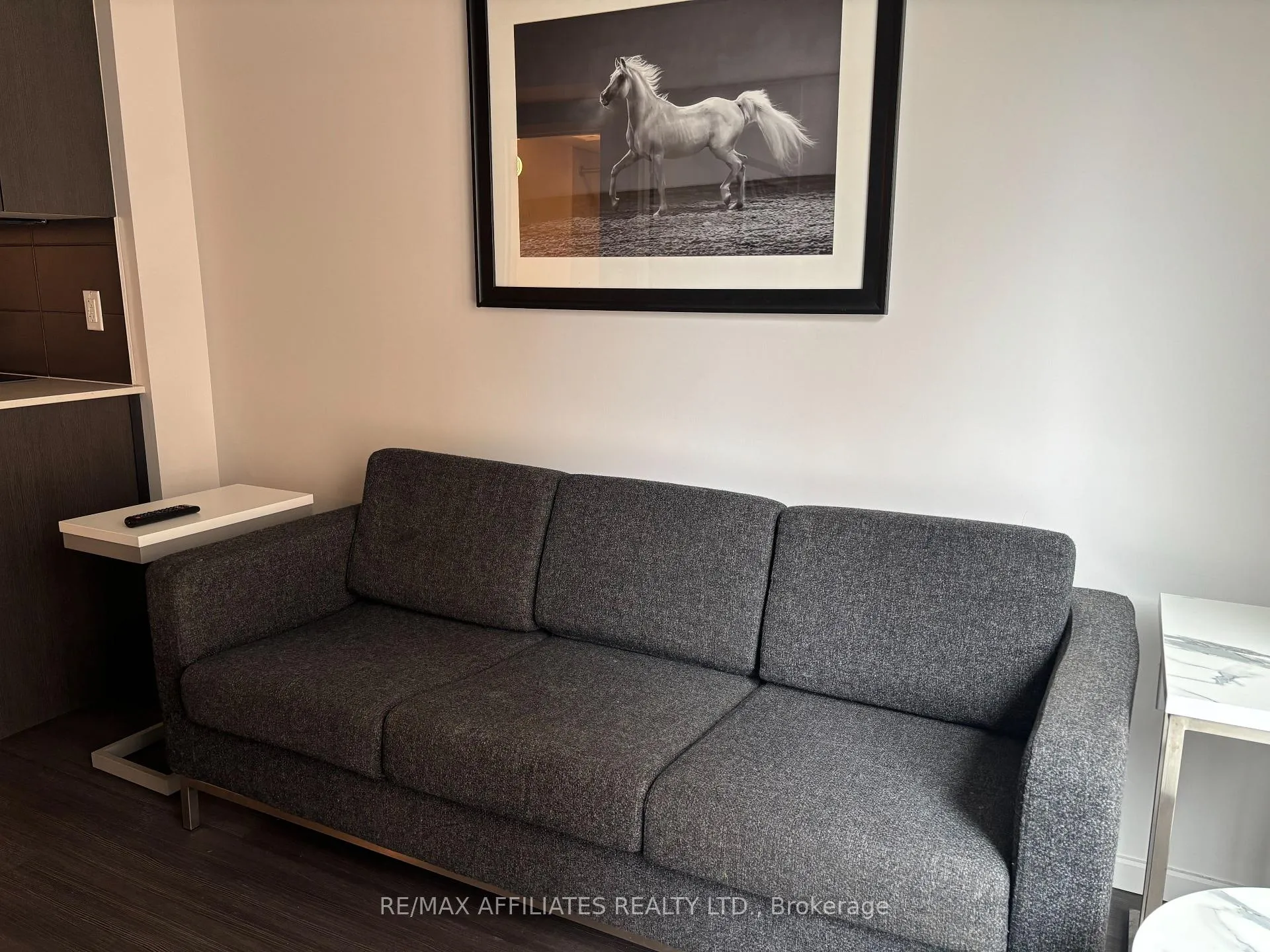 Photo 12 of 105 Champagne Avenue S, Ottawa, West Centre Town — HOMEH
