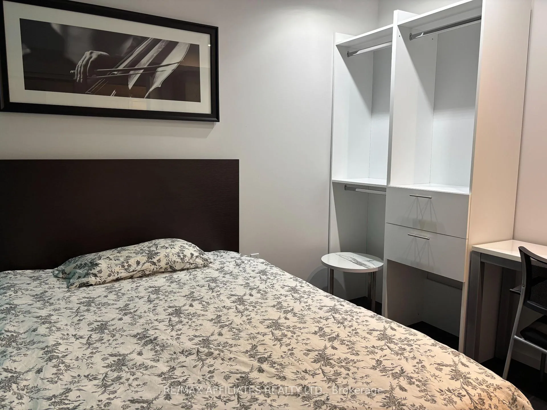 Photo 17 of 105 Champagne Avenue S, Ottawa, West Centre Town — HOMEH
