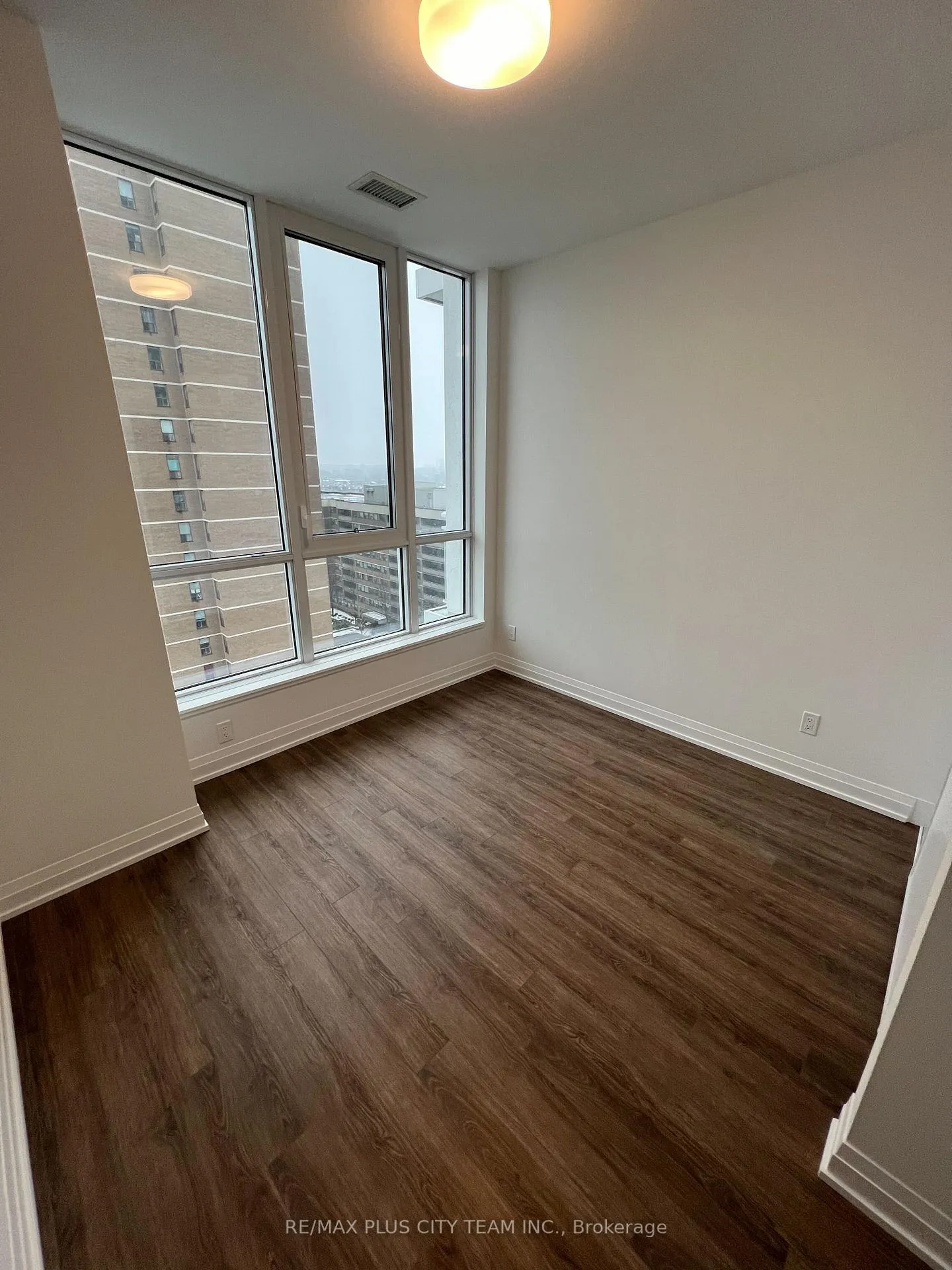 Photo 7 of Unit 1106, 286 Main Street, Toronto, East End-Danforth — HOMEH