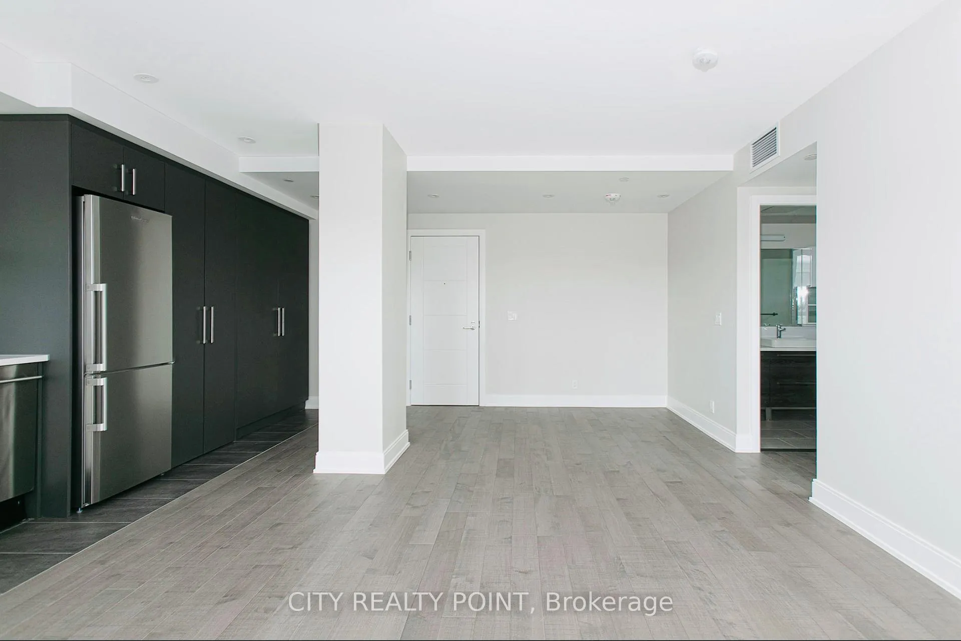 Photo 16 of Unit 708, 11 Walmer Street, Toronto, The Annex — HOMEH