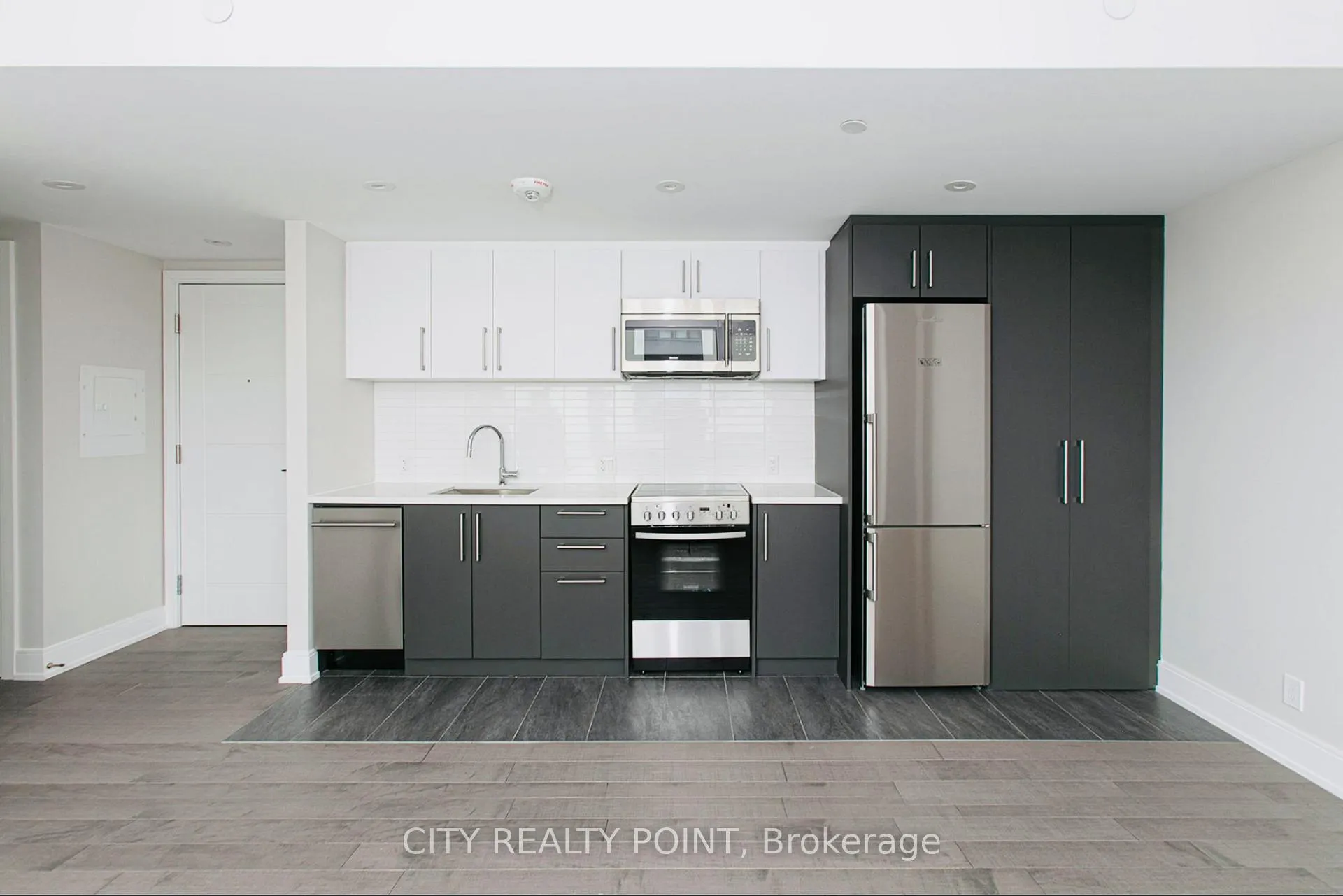 Photo 17 of Unit 708, 11 Walmer Street, Toronto, The Annex — HOMEH