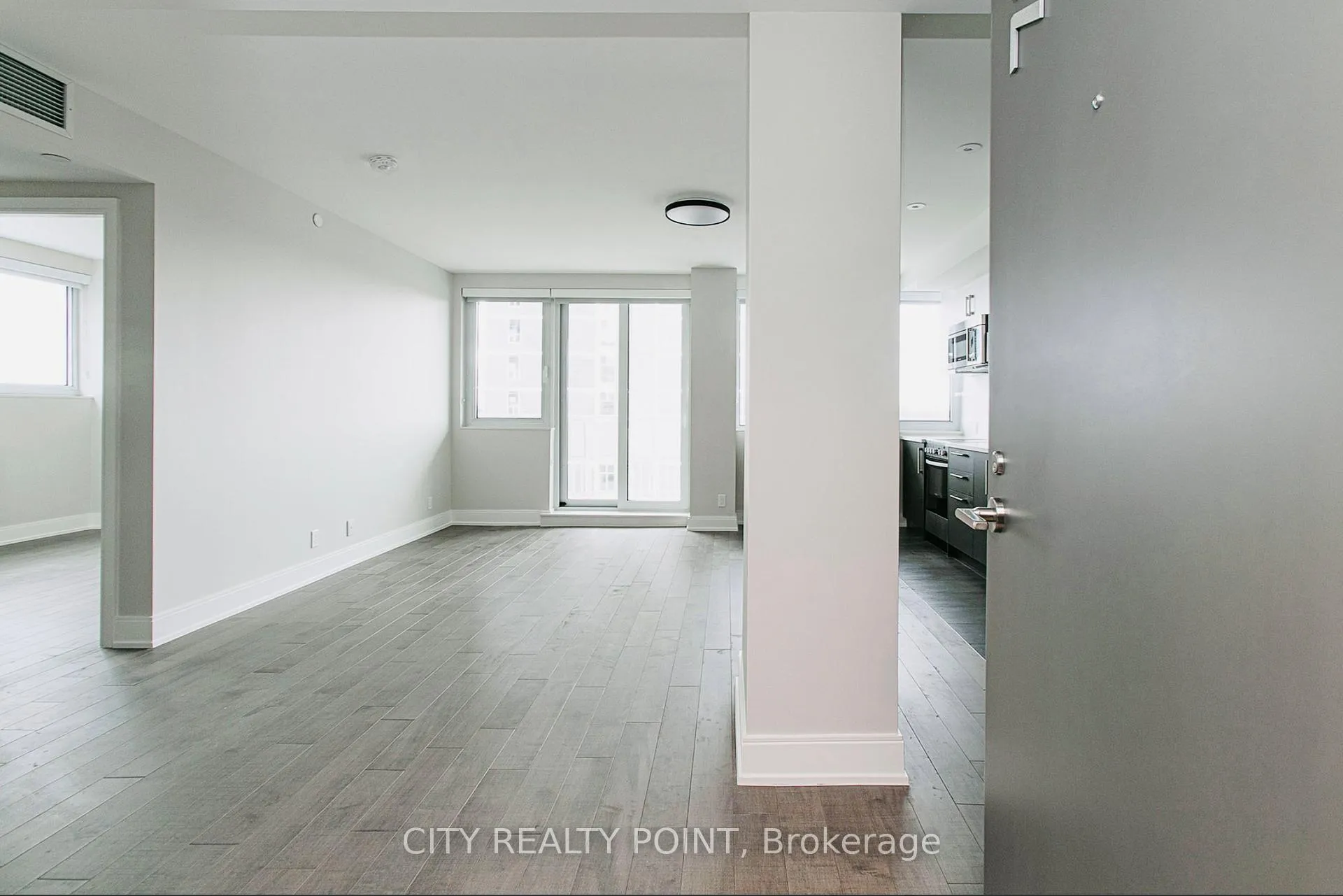 Photo 18 of Unit 708, 11 Walmer Street, Toronto, The Annex — HOMEH