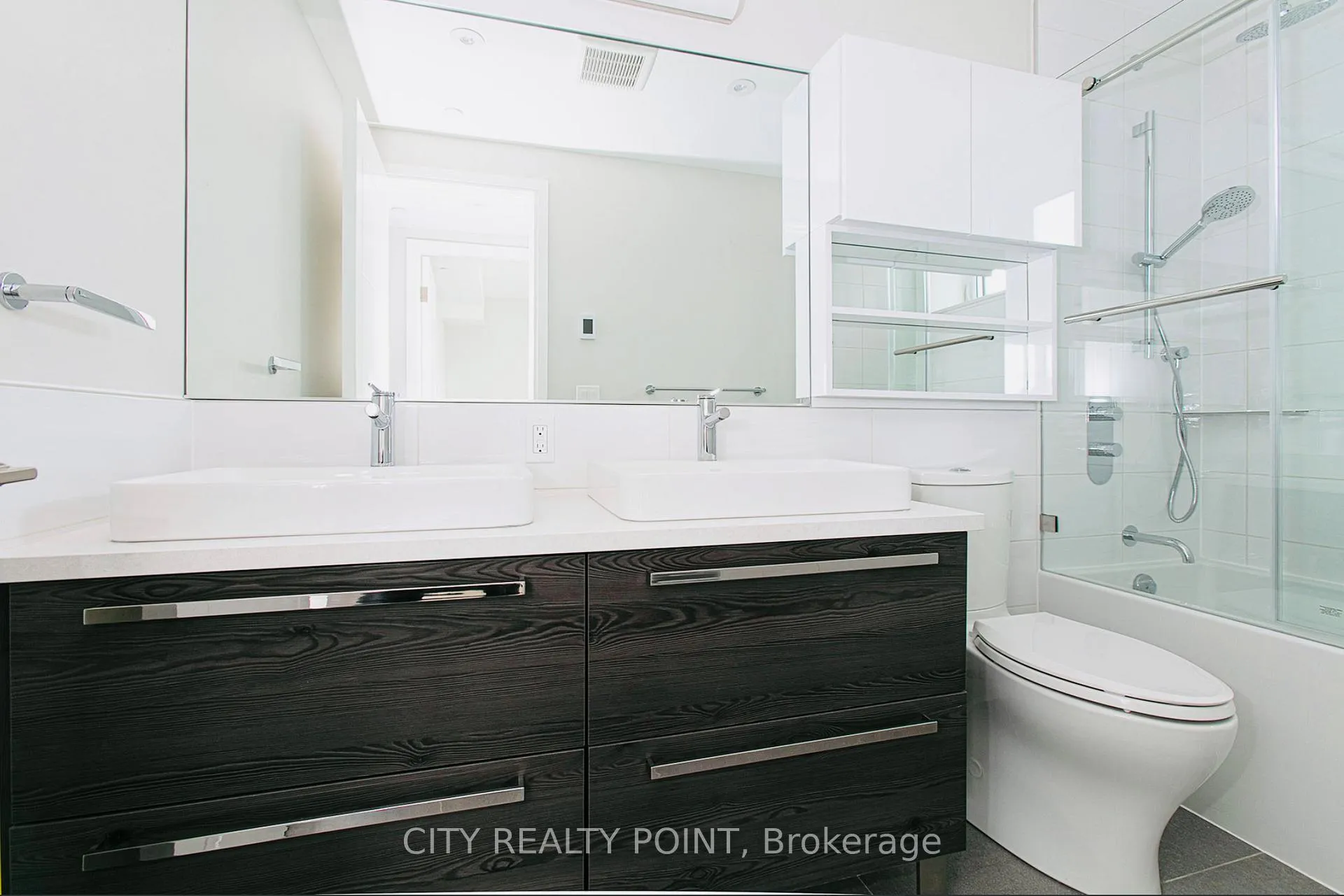 Photo 24 of Unit 708, 11 Walmer Street, Toronto, The Annex — HOMEH