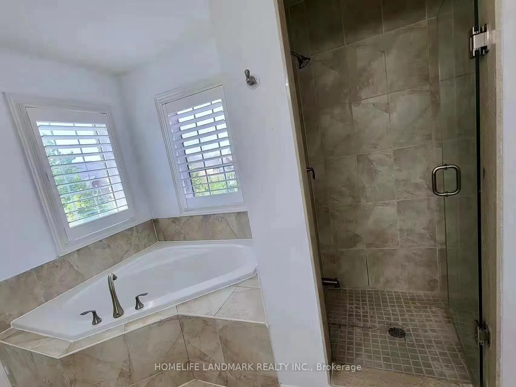 Photo 12 of 326 Williamson Road, Markham, Greensborough — HOMEH
