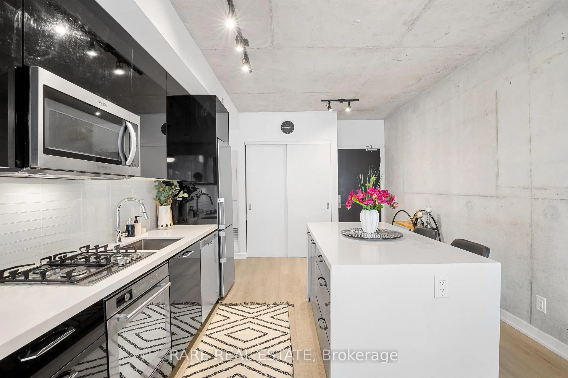 Photo 4 of Unit 310, 55 Ontario Street, Toronto, Moss Park — HOMEH