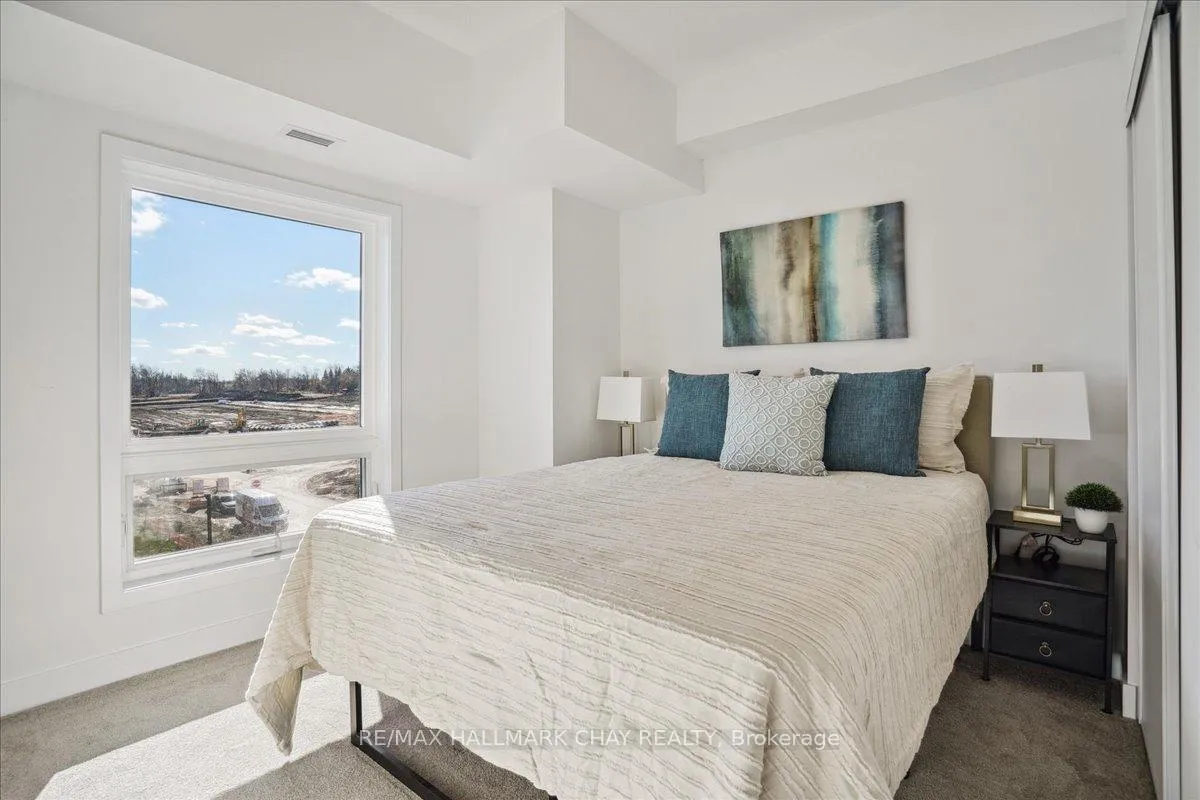Photo 31 of Unit 402, 8 Culinary Lane, Barrie, Rural Barrie Southeast — HOMEH