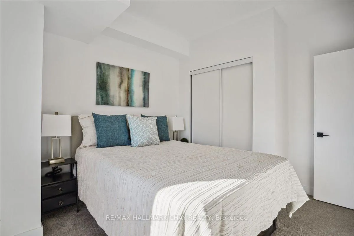 Photo 32 of Unit 402, 8 Culinary Lane, Barrie, Rural Barrie Southeast — HOMEH