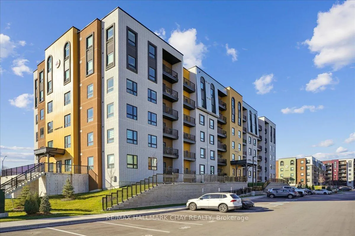 Photo 38 of Unit 402, 8 Culinary Lane, Barrie, Rural Barrie Southeast — HOMEH