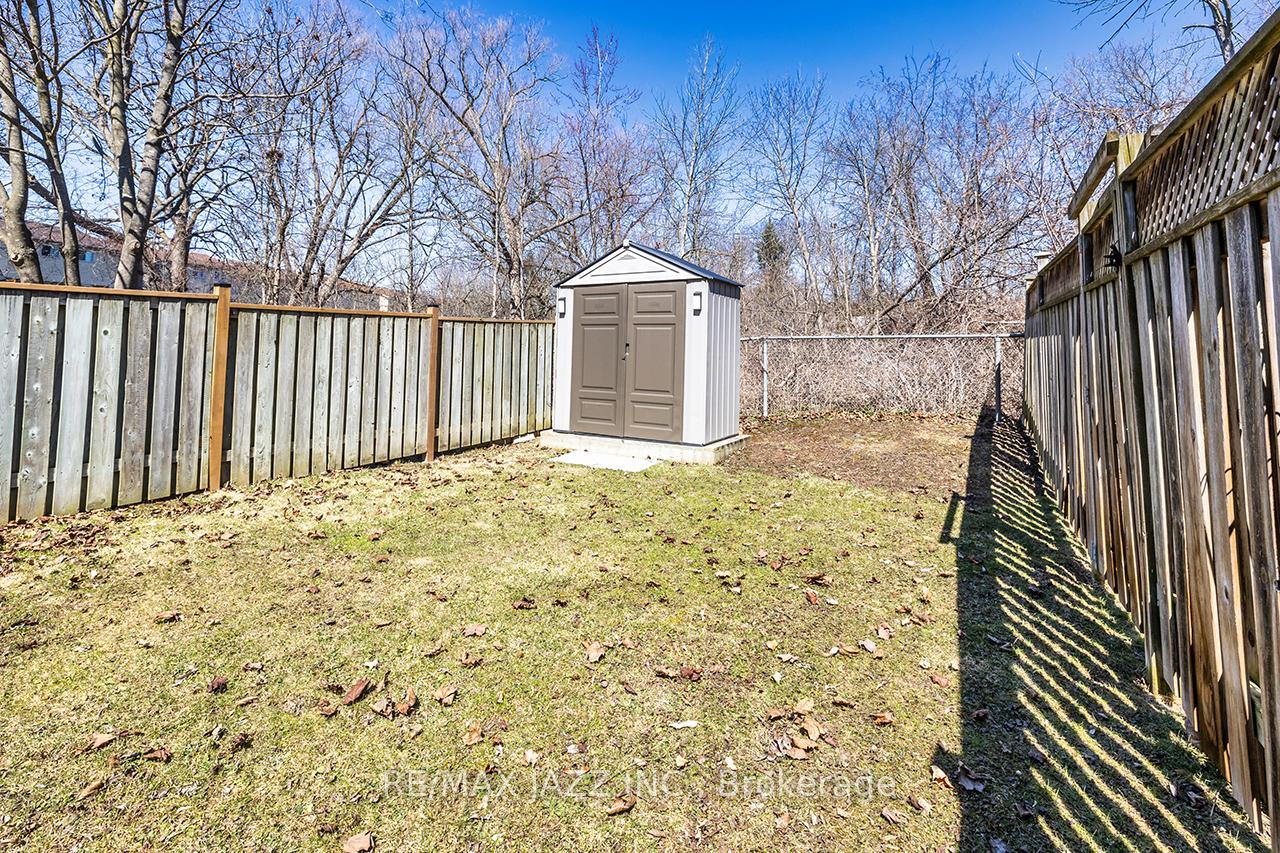 Photo 19 of 41 Galbraith Court, Clarington, Bowmanville — HOMEH