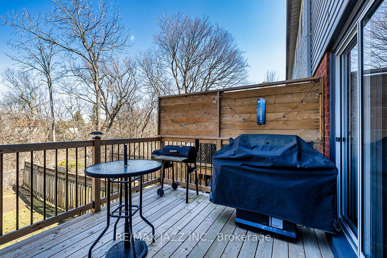 Photo 21 of 41 Galbraith Court, Clarington, Bowmanville — HOMEH