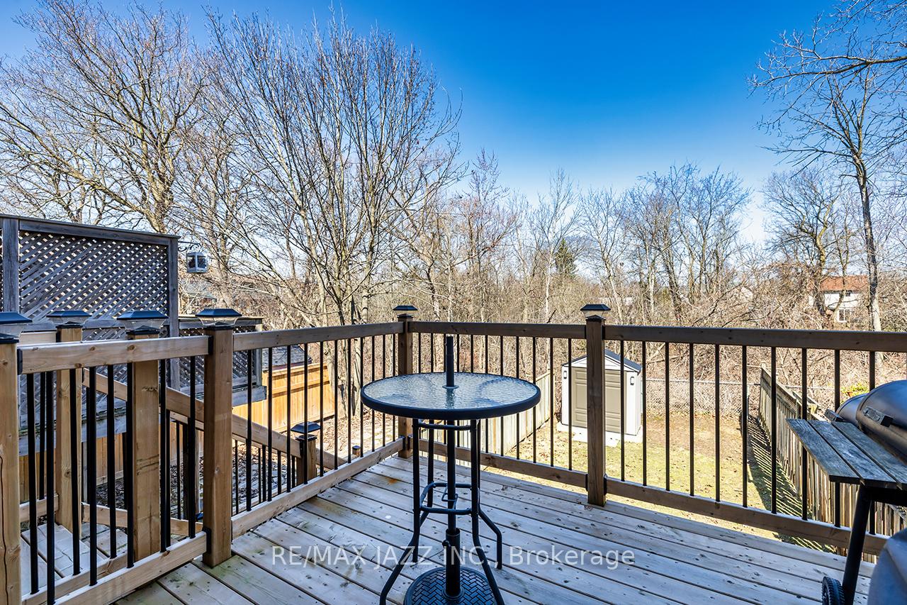 Photo 22 of 41 Galbraith Court, Clarington, Bowmanville — HOMEH